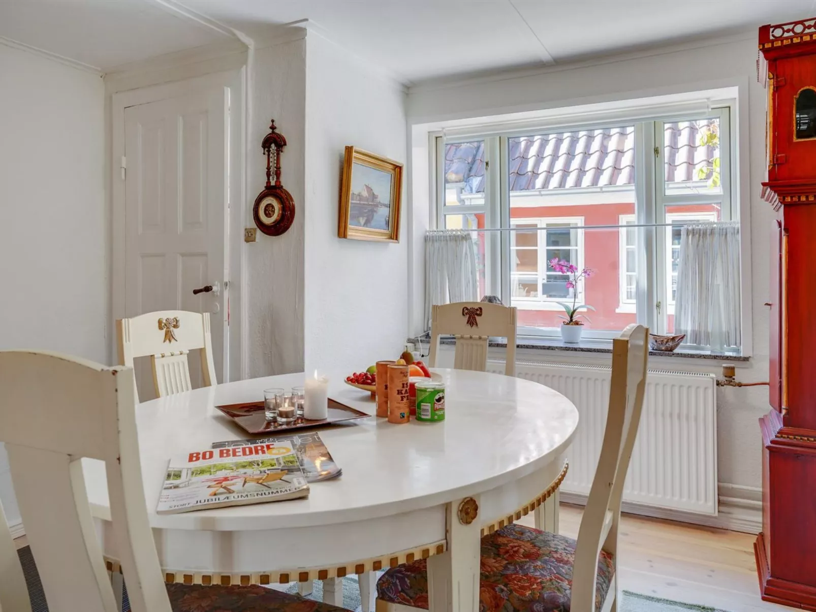 "Laust" - 250m from the sea-Binnen