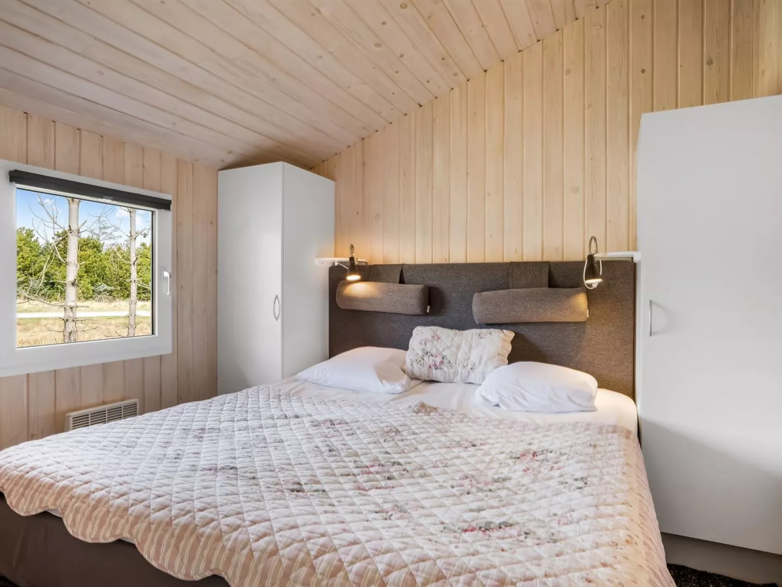 "Richardine" - 850m from the sea-Binnen