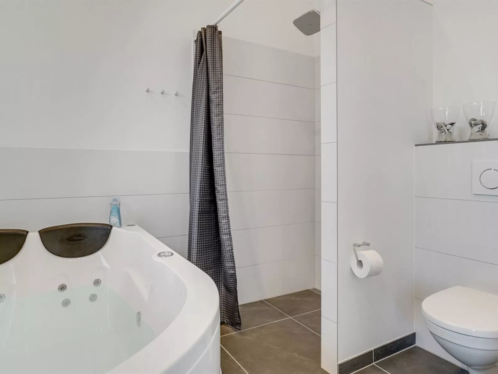 "Erk" - 700m from the sea-Binnen