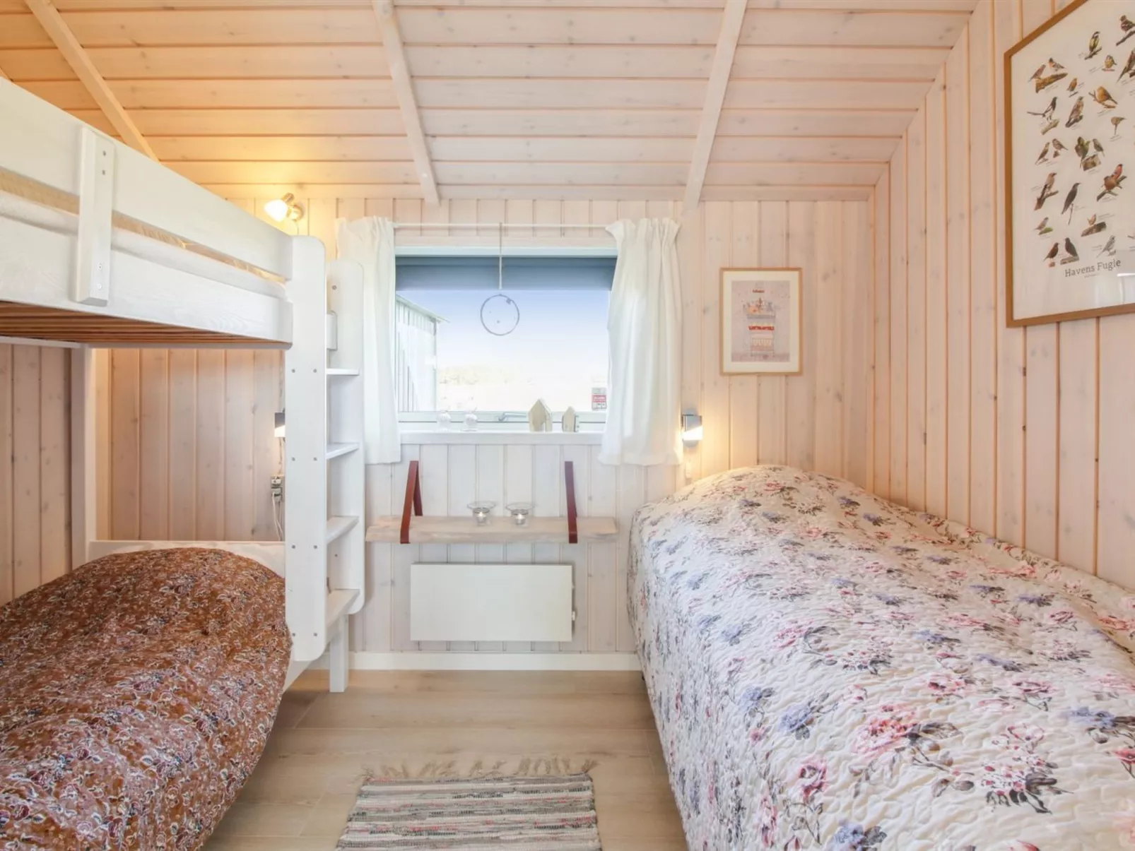 "Mirkka" - 1.5km from the sea-Binnen