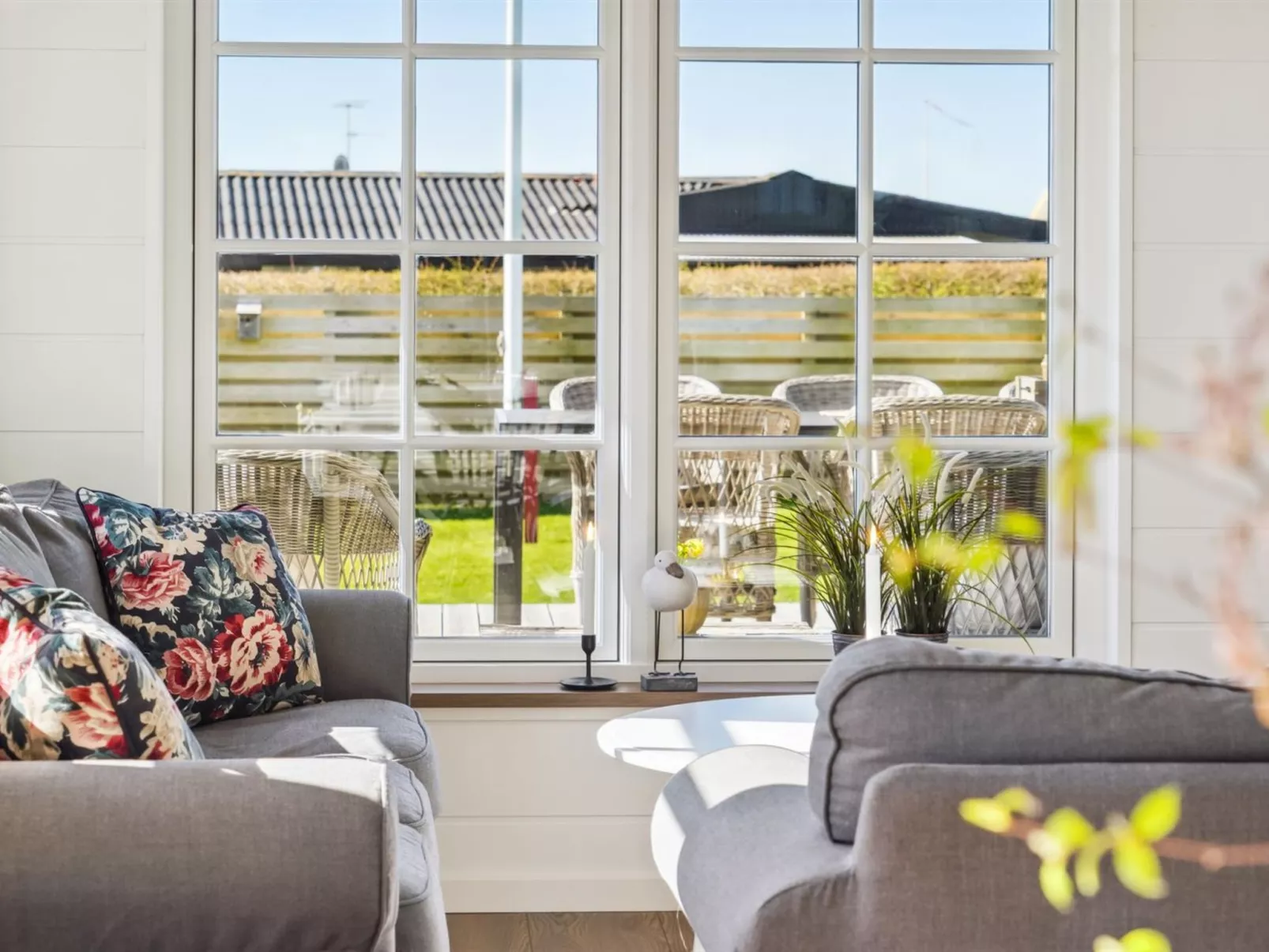 "Ovine" - 300m from the sea-Binnen