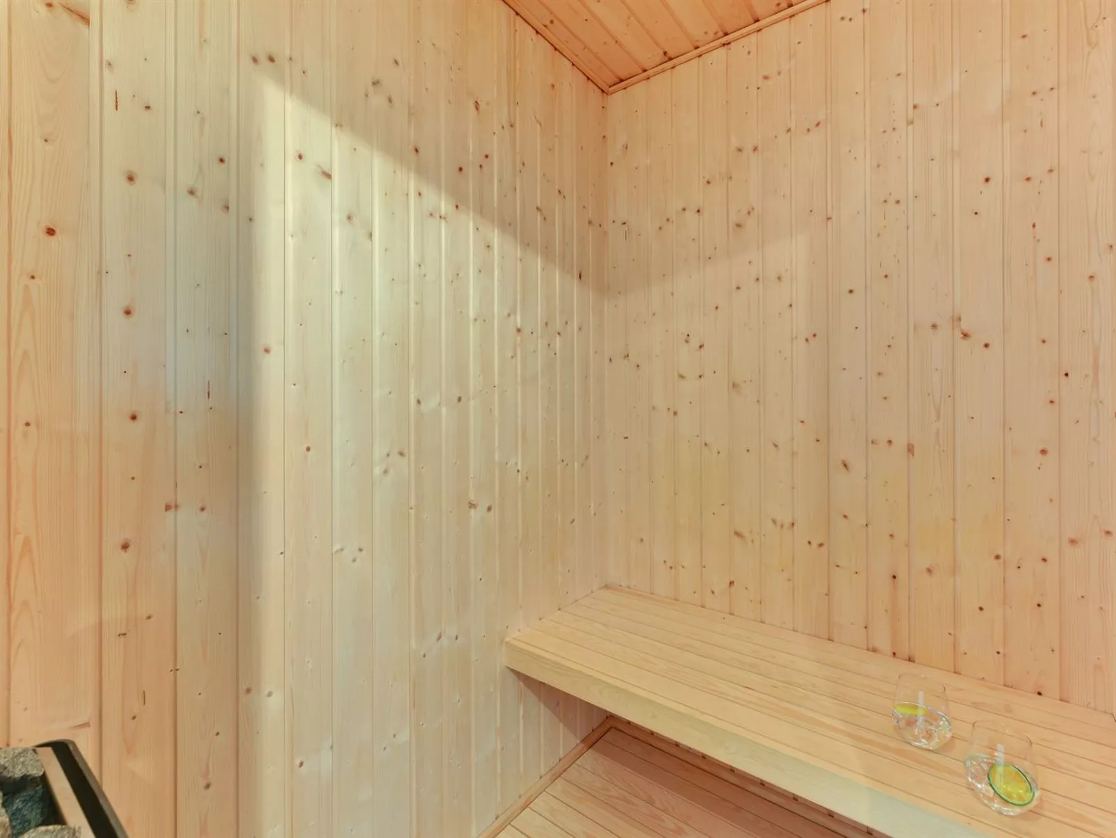 "Satzur" - 800m from the sea-Binnen