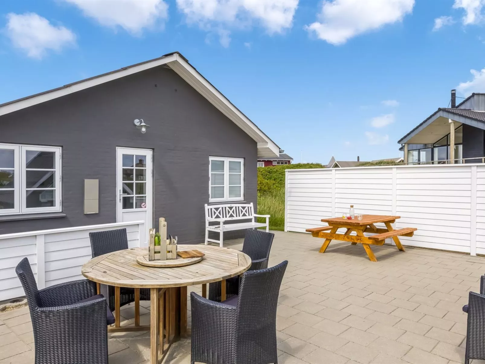 "Mikka" - 450m from the sea-Buiten