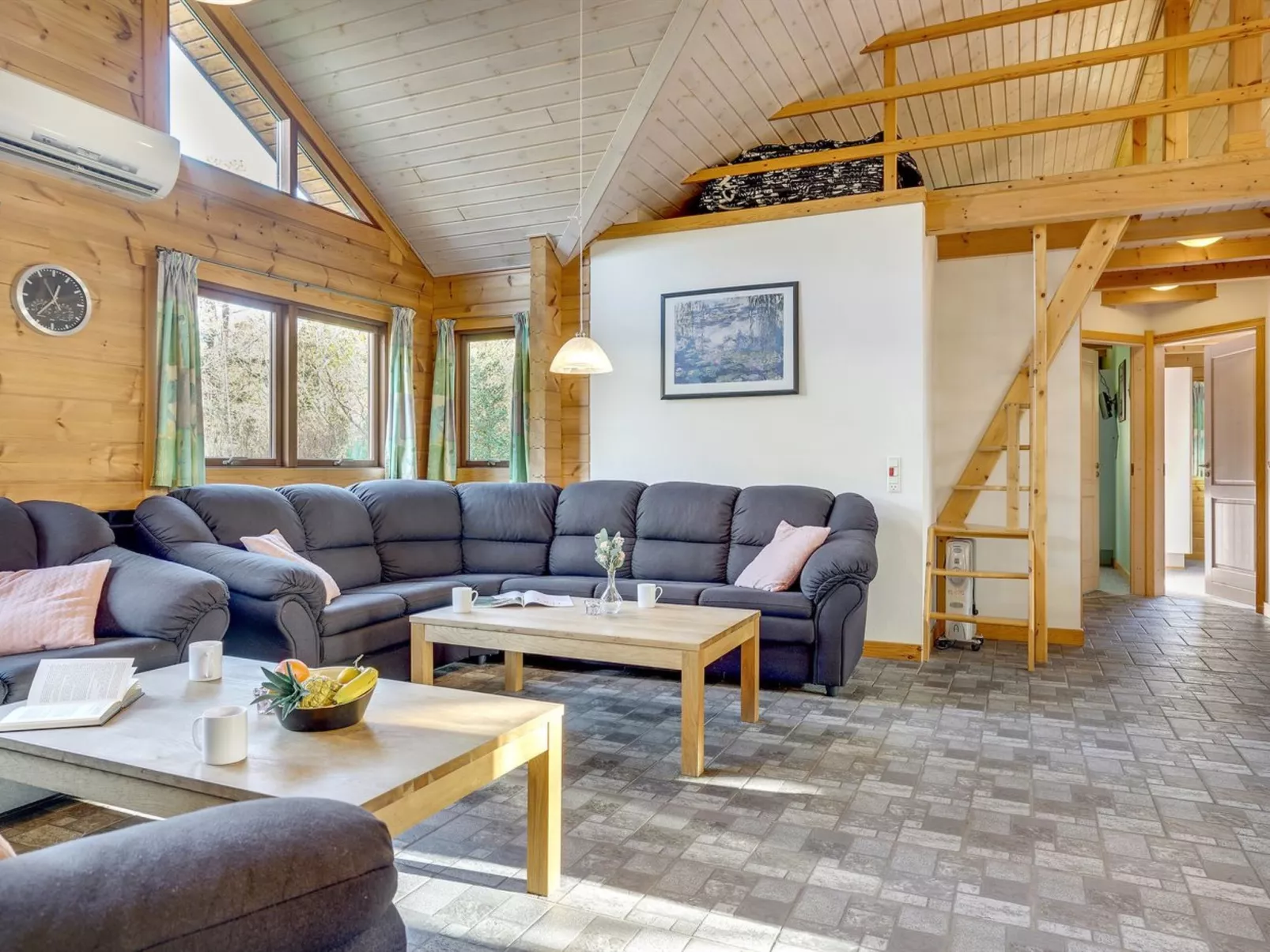 "Dora" - 180m from the sea-Binnen