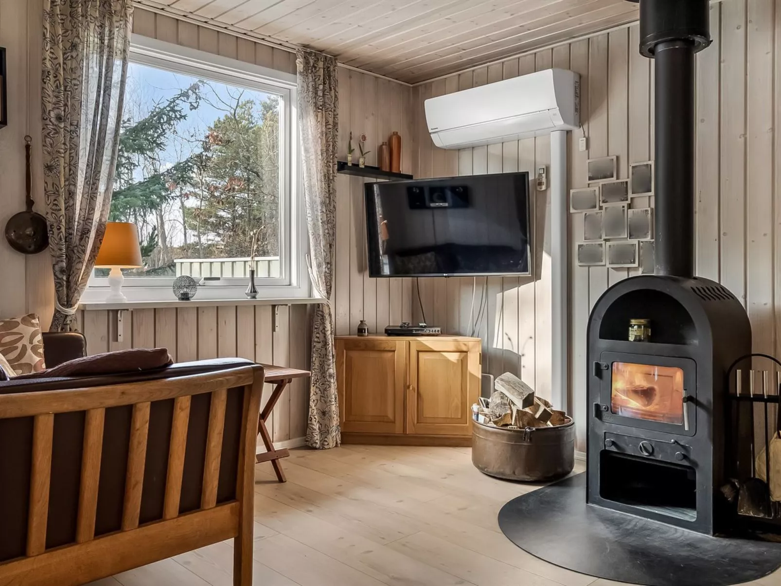 "Karlotta" - 2.2km from the sea-Binnen