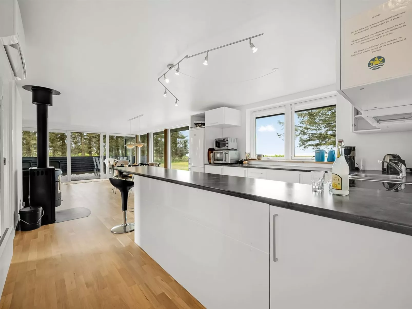 "Aleida" - 100m to the fjord-Binnen