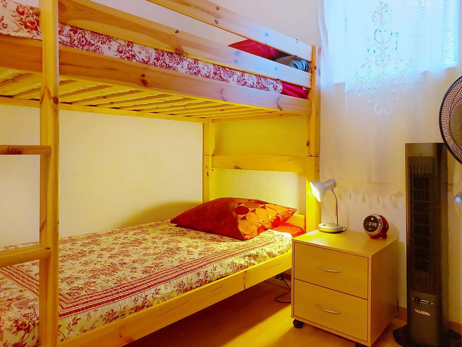 Les Amandines-Binnen