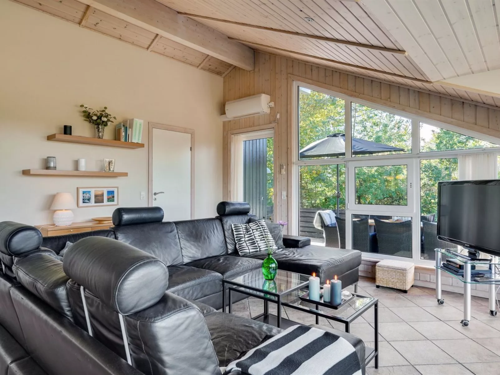 "Merja" - 3km from the sea-Binnen