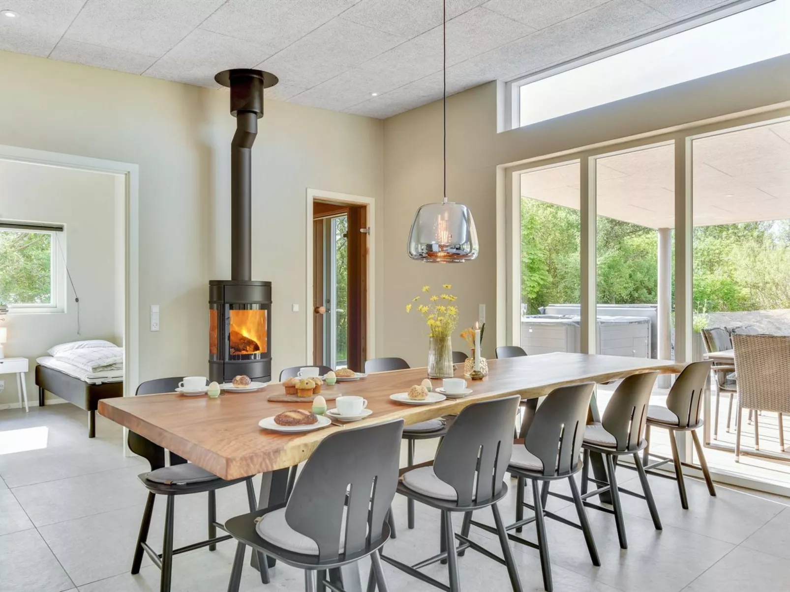 "Hiorulf" - 1.4km from the sea-Binnen