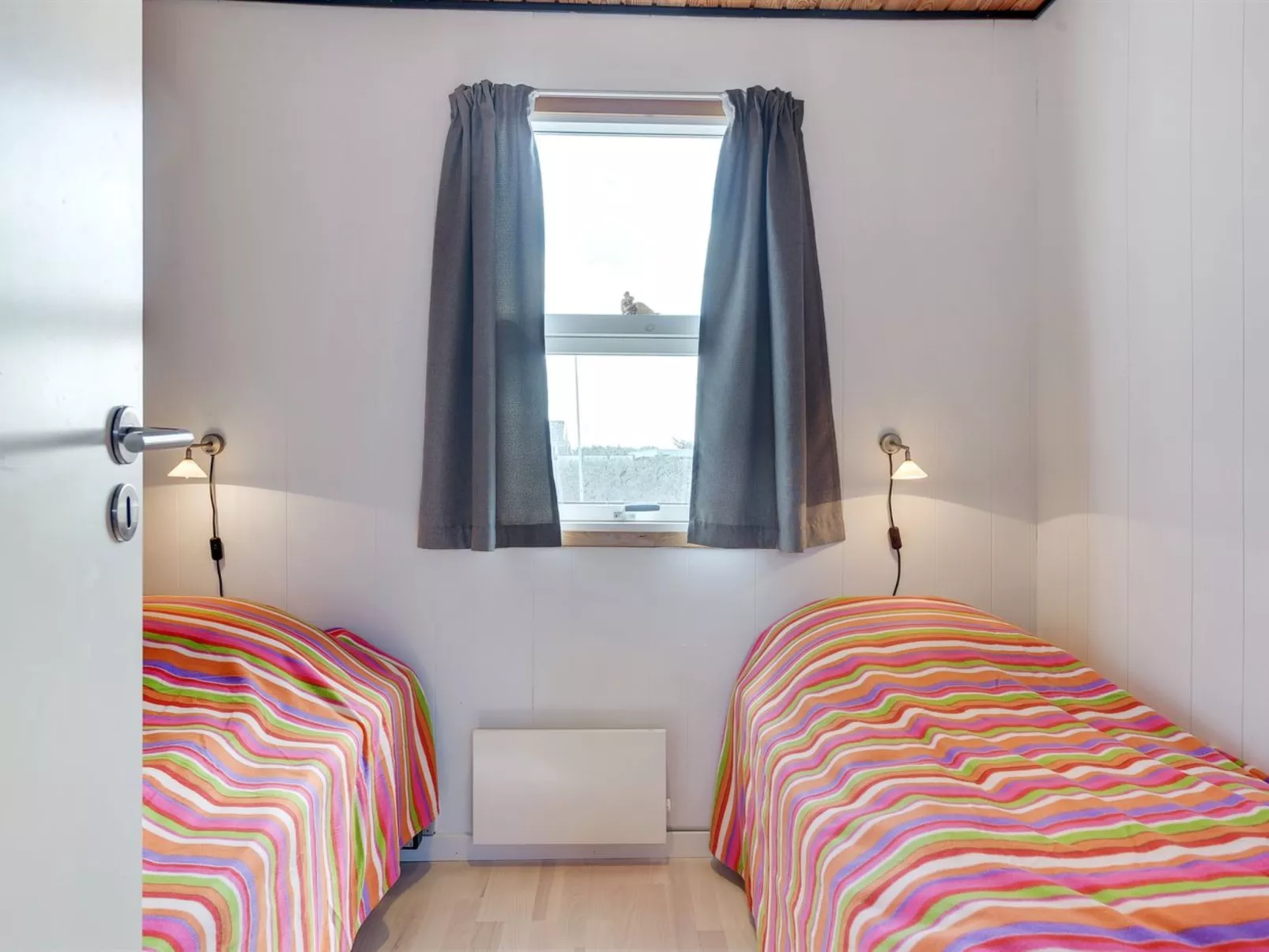 "Evely" - 300m from the sea-Binnen