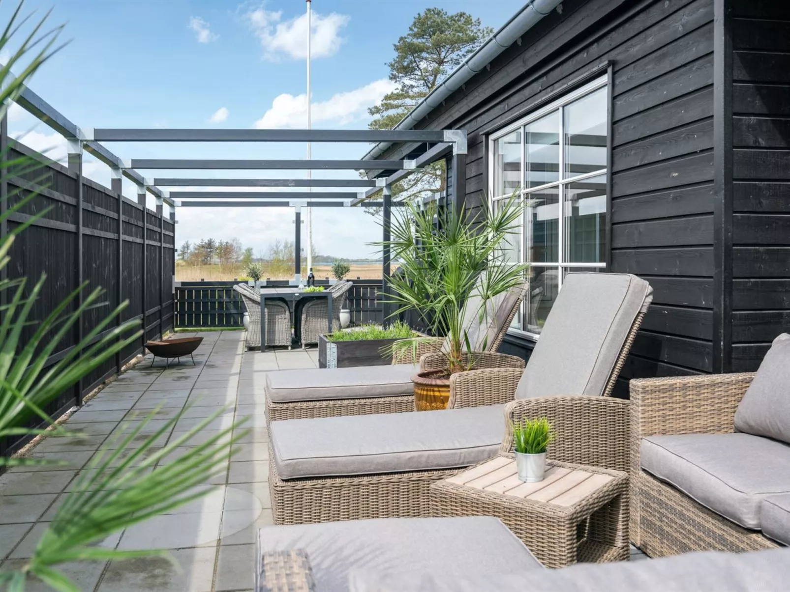 "Antti" - 350m from the sea-Buiten