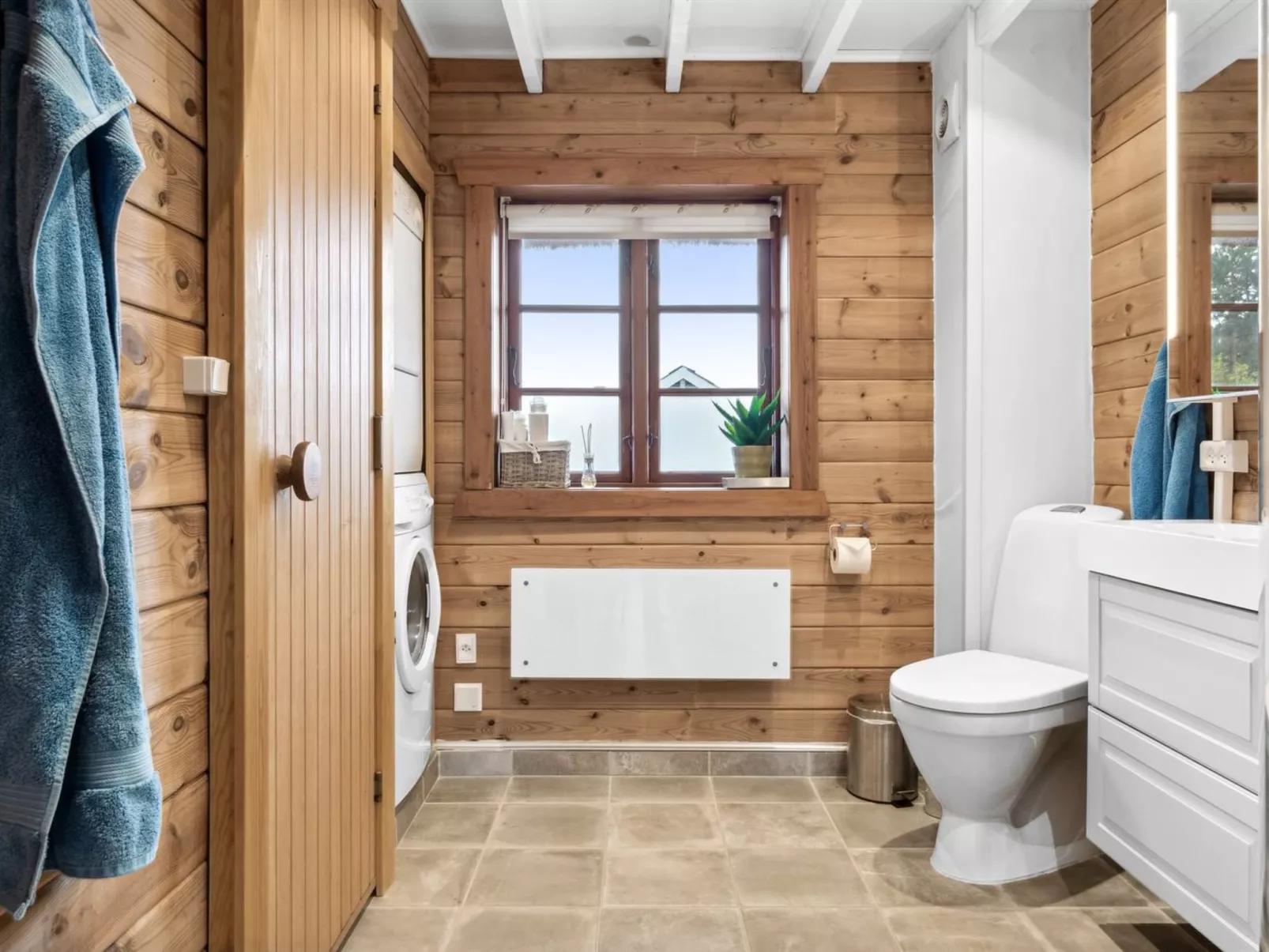 "Ginnie" - 300m from the sea-Binnen