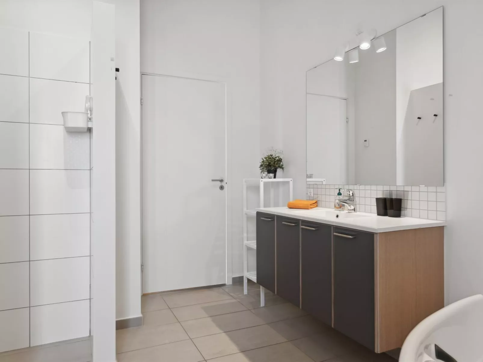 "Fader" - 950m from the sea-Binnen