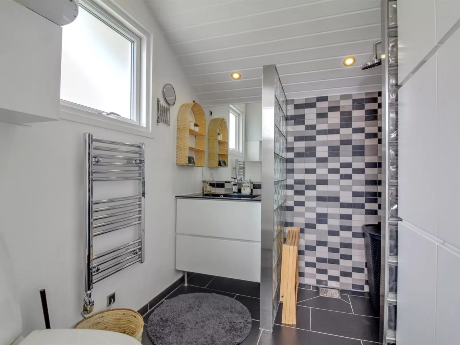 "Harmen" - 1.1km from the sea-Binnen