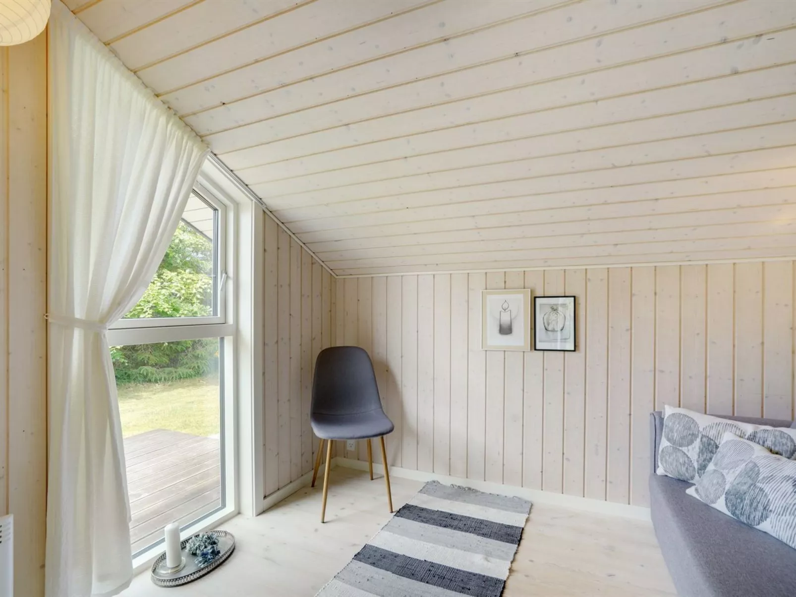 "Elevine" - 300m to the fjord-Binnen