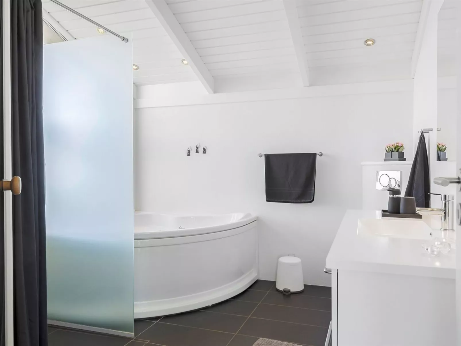 "Paul" - 100m from the sea-Binnen