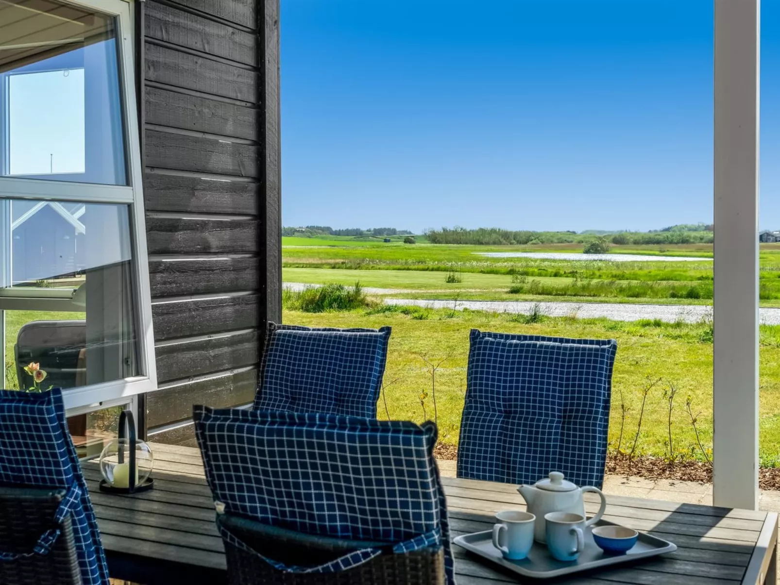 "Sinica" - 1.4km from the sea-Buiten