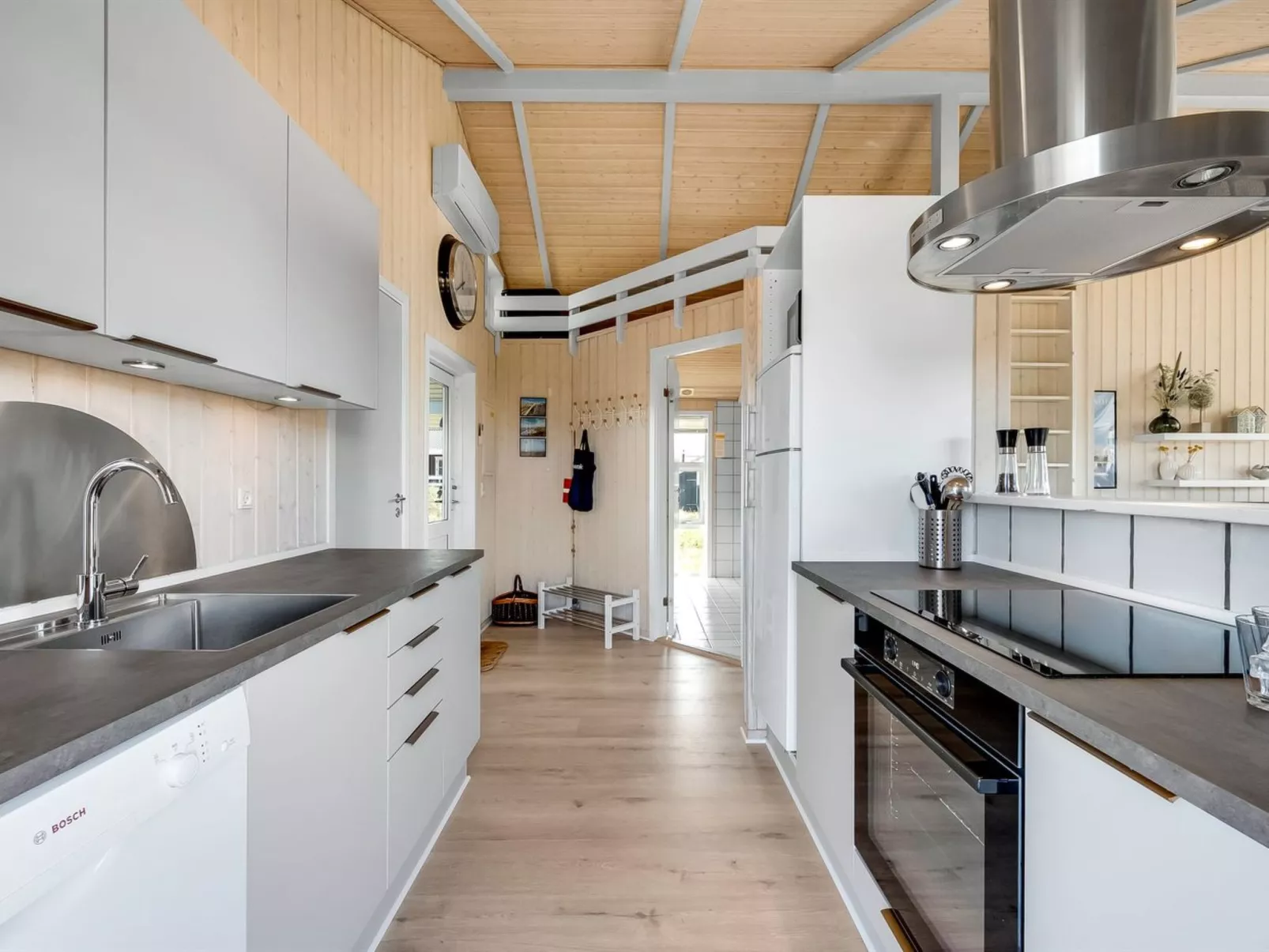 "Fejzo" - 700m to the fjord-Binnen