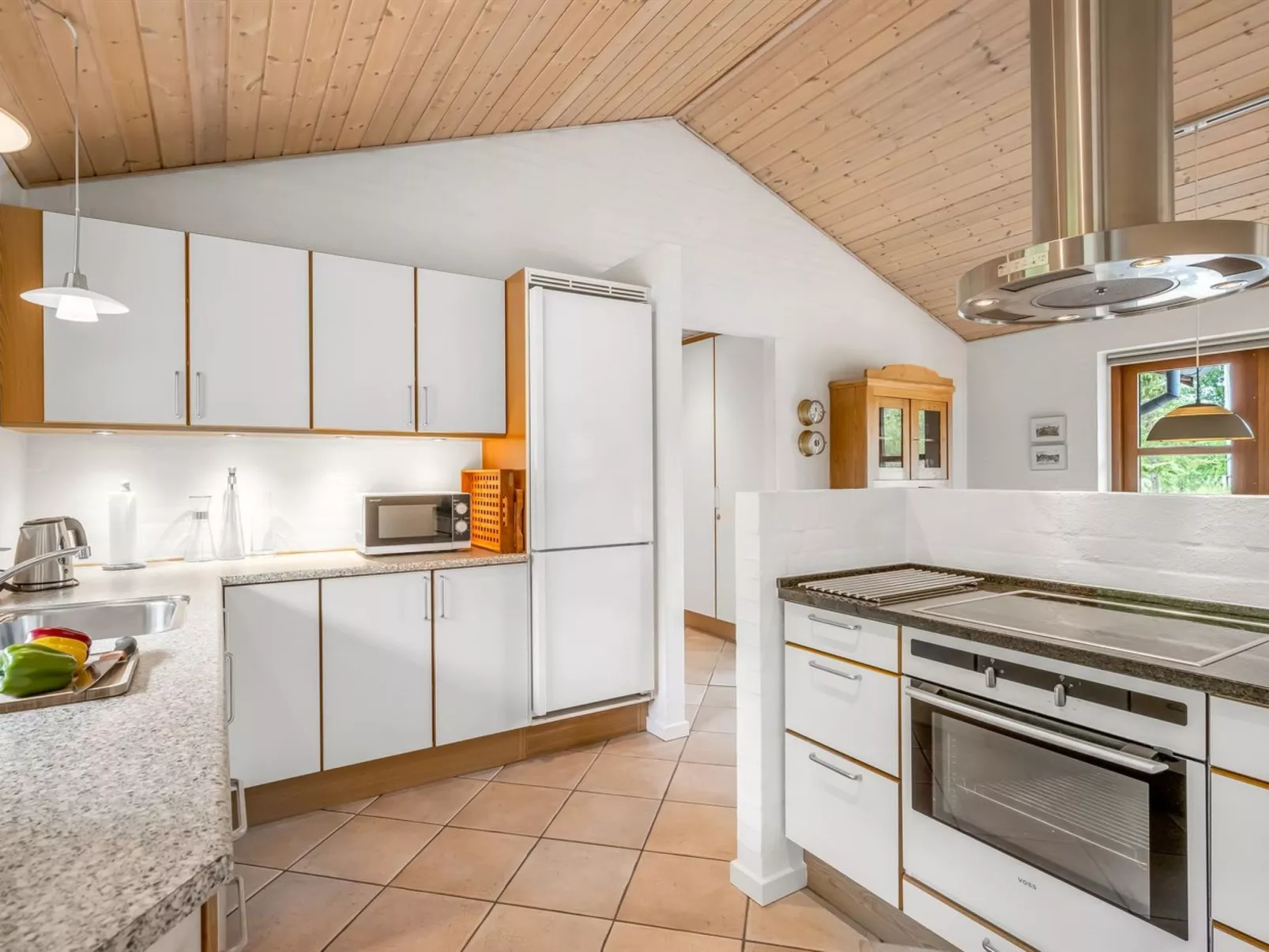 "Thormar" - 1.5km from the sea-Binnen