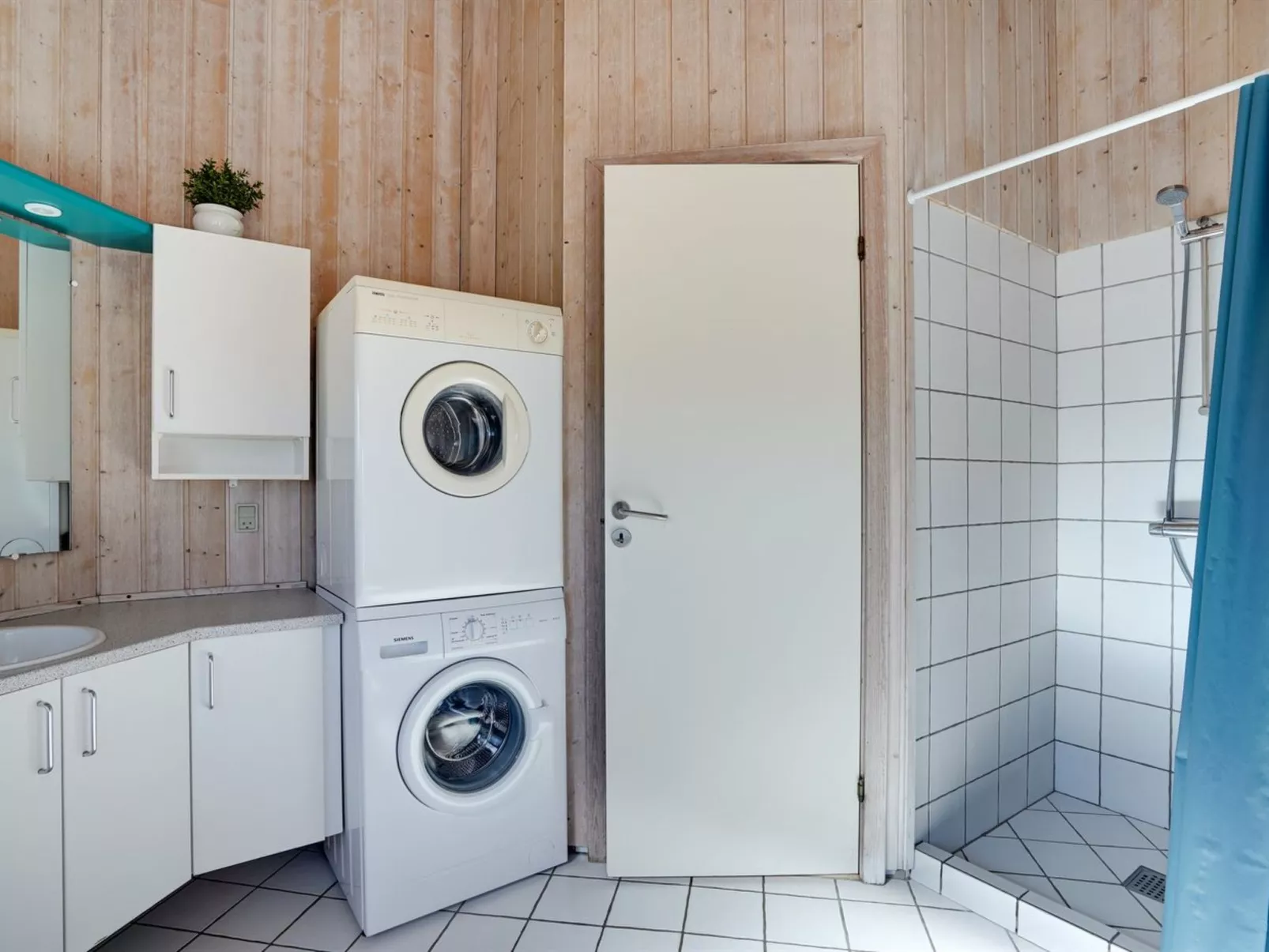 "Wighman" -  from the sea-Binnen