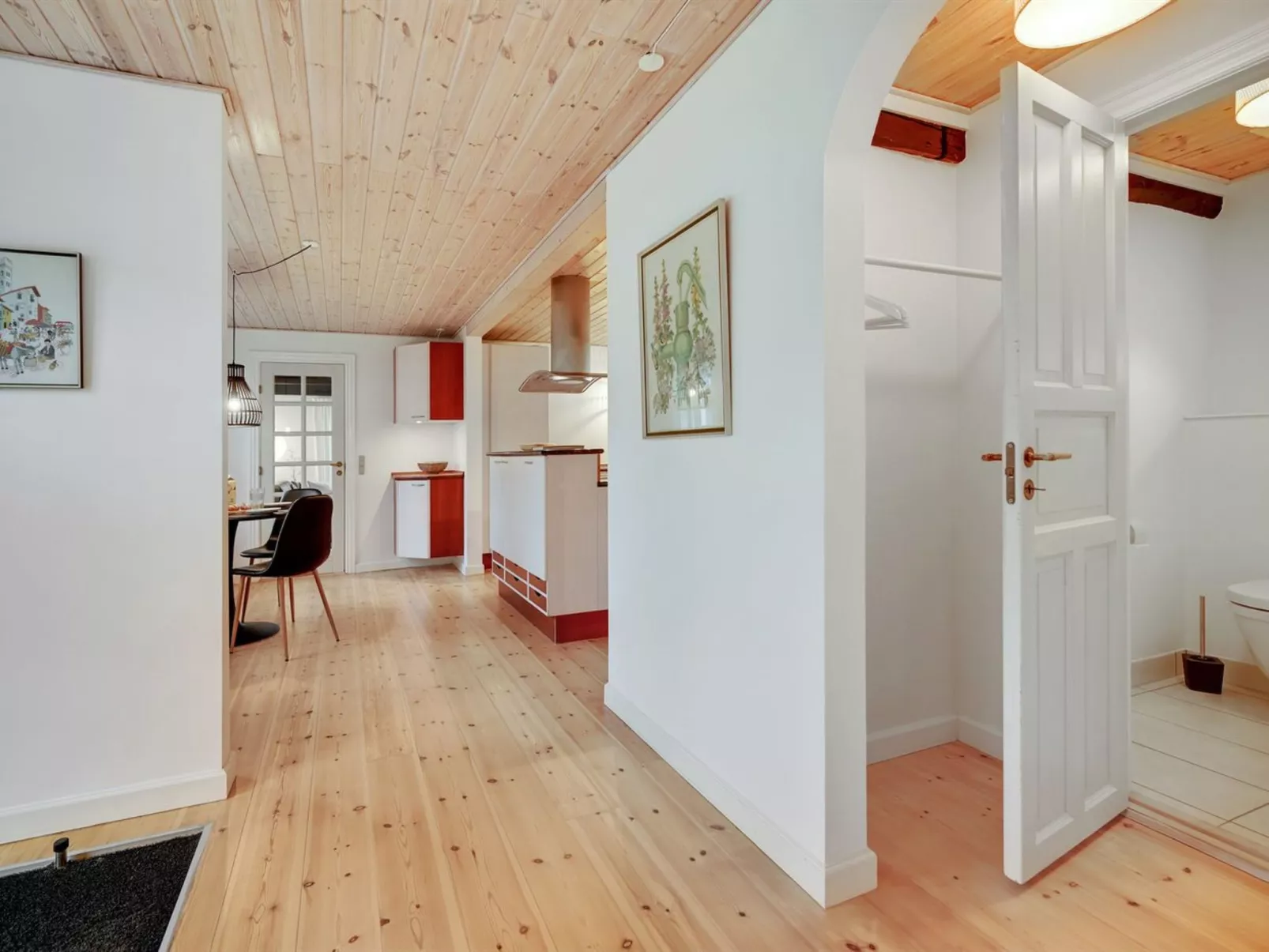 "Malinda" - 500m from the sea-Binnen