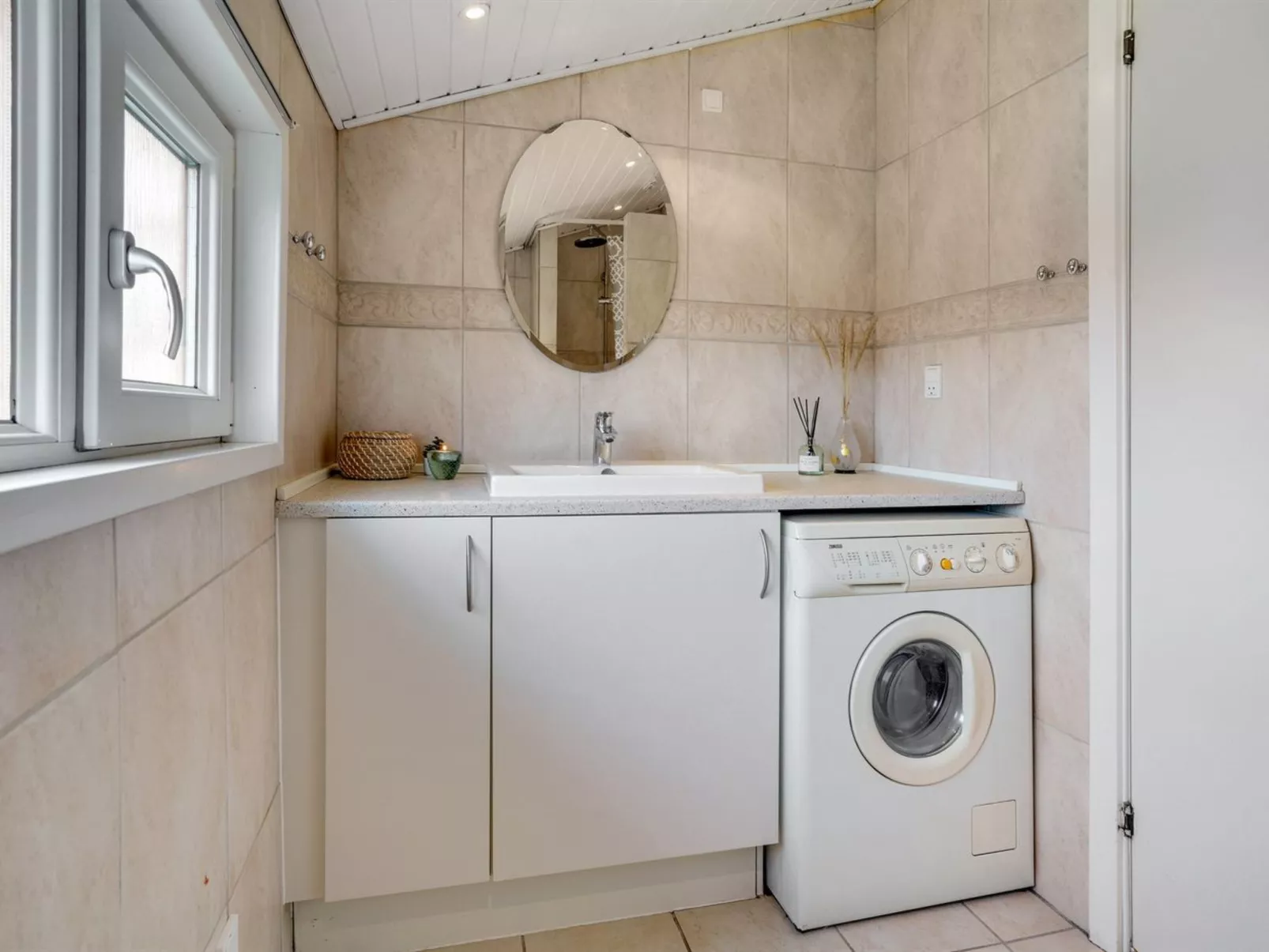 "Larisa" - 250m from the sea-Binnen