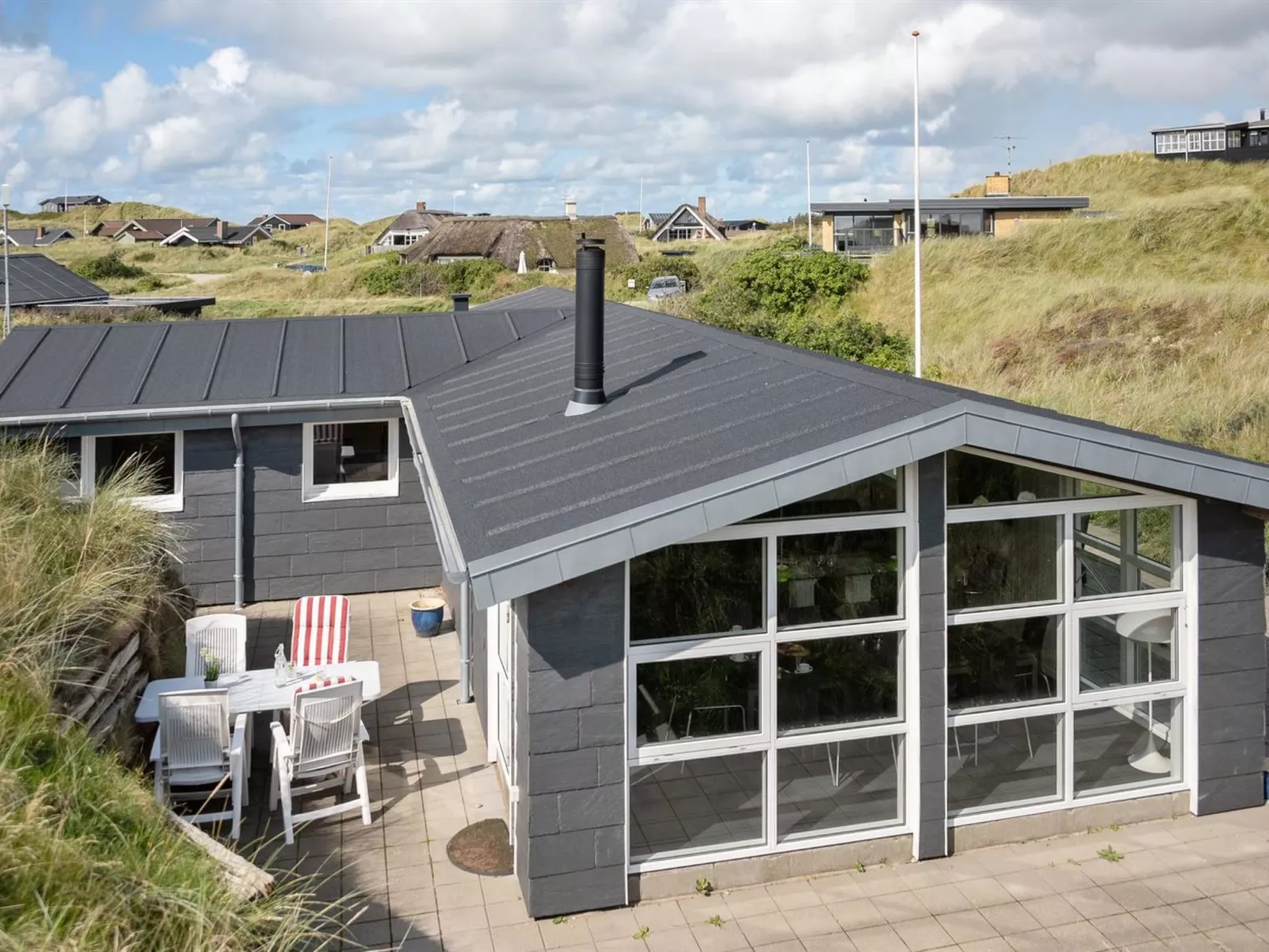 "Jess" -  from the sea-Buiten