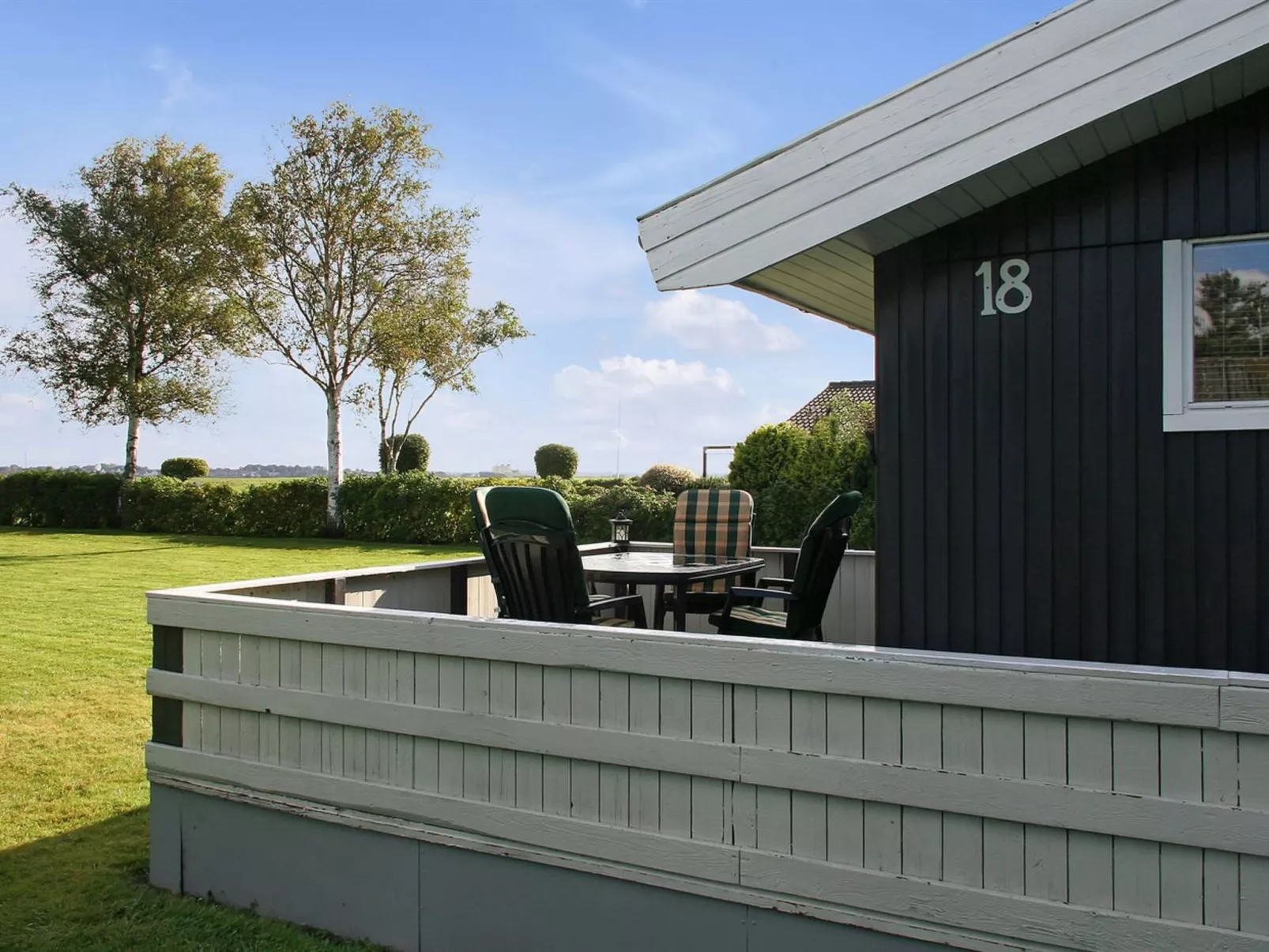 "Ilya" - 90m to the fjord-Buiten