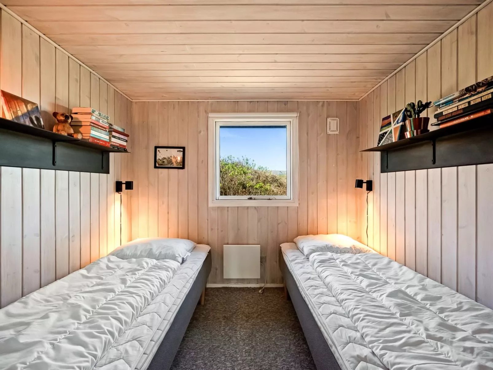 "Brigit" - 200m from the sea-Binnen