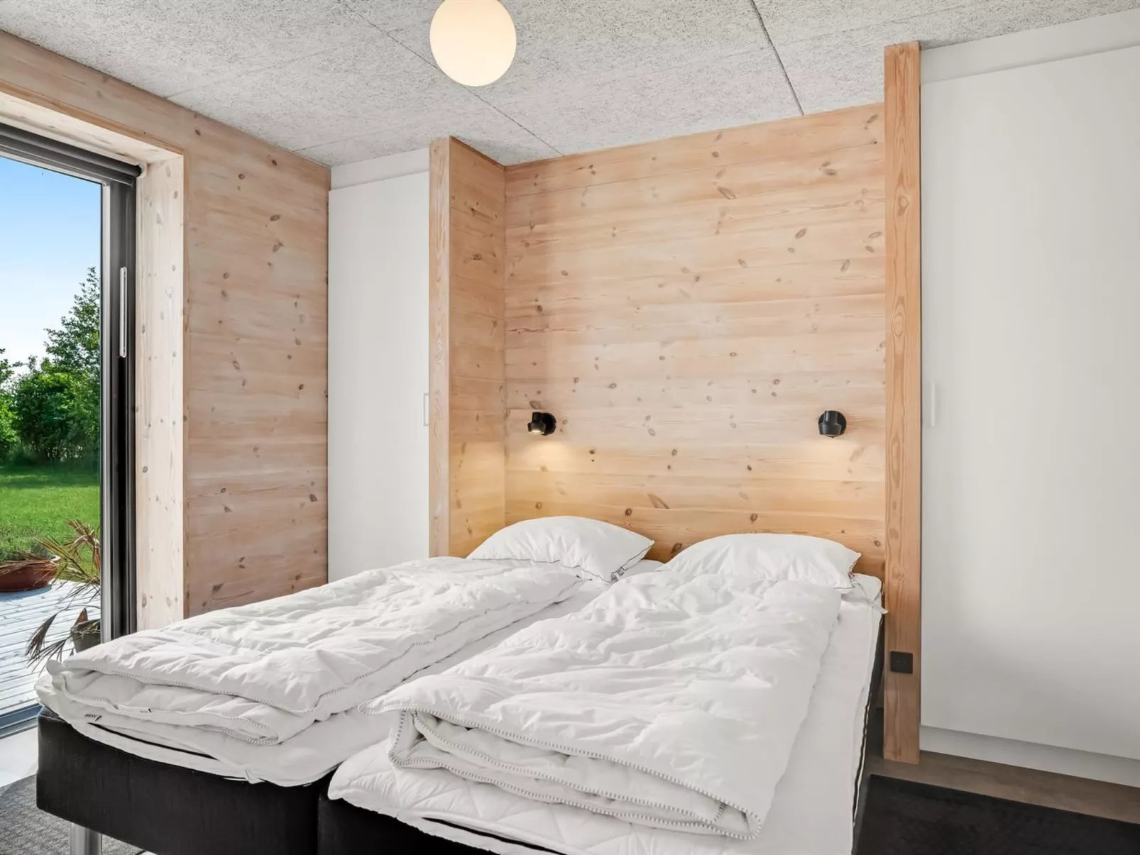 "Aslag" - 150m to the fjord-Binnen