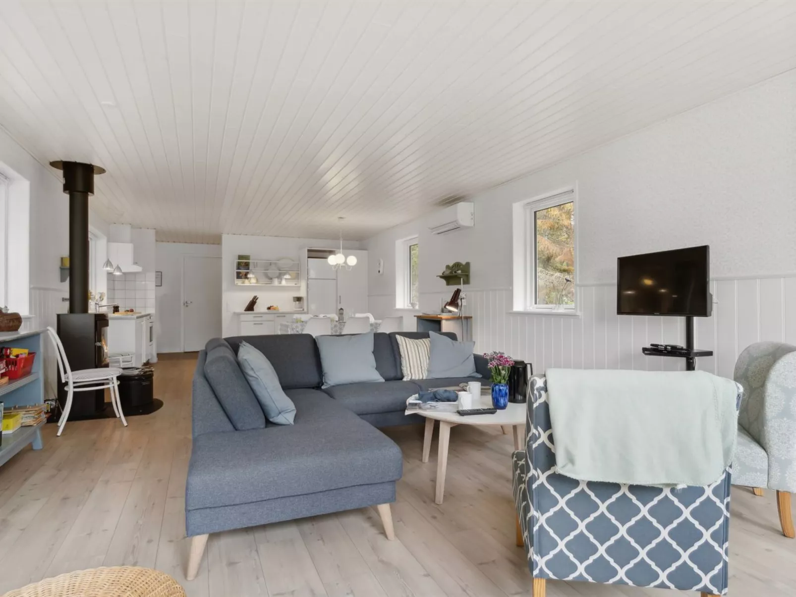 "Asla" - 400m from the sea-Binnen