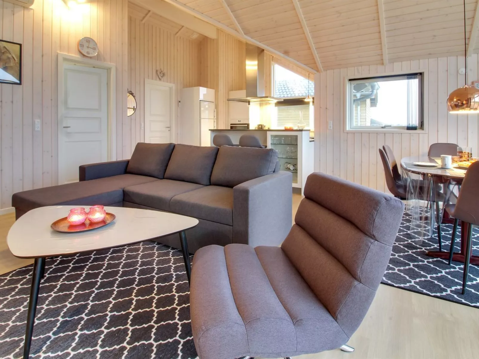 "Gertrude" - 1.1km to the fjord-Binnen