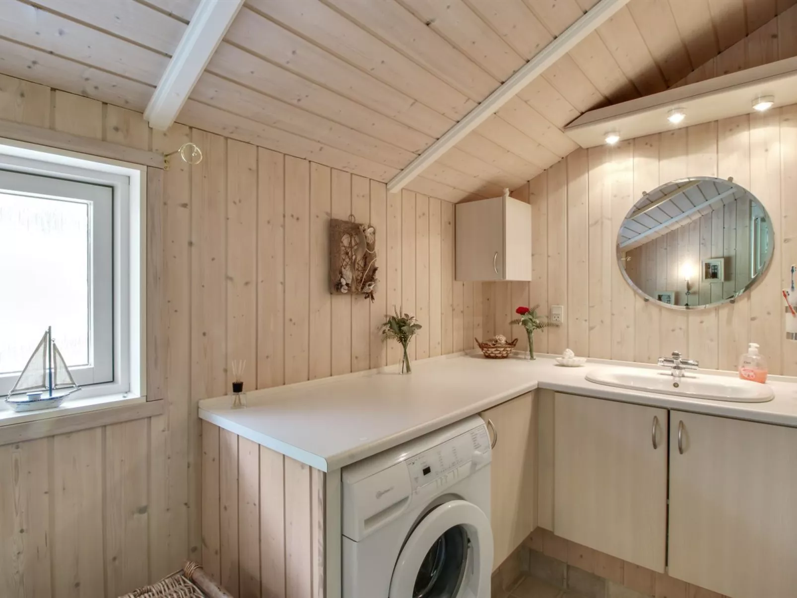 "Thore" - 400m from the sea-Binnen