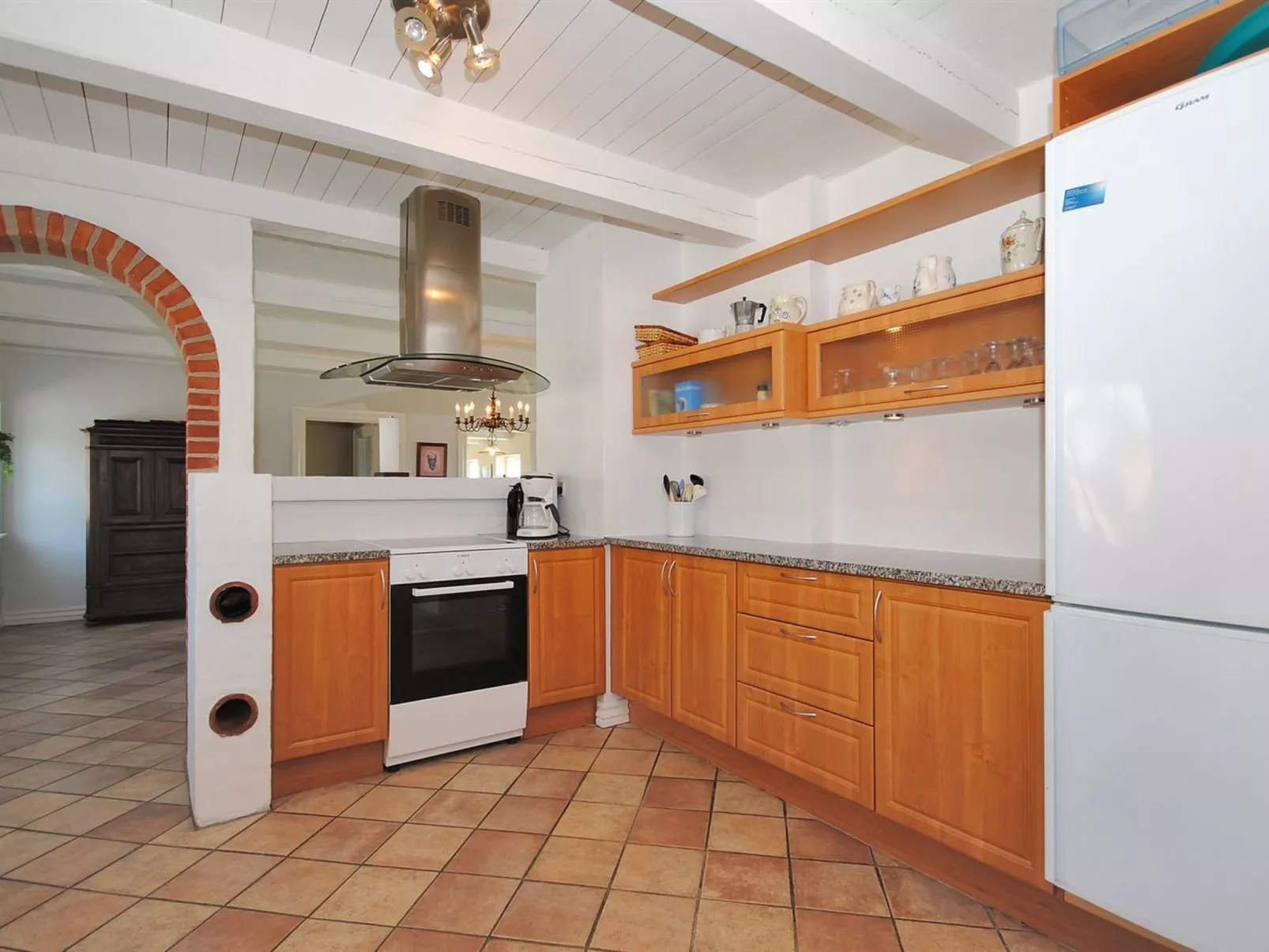 "Alois" - 1km to the fjord-Binnen