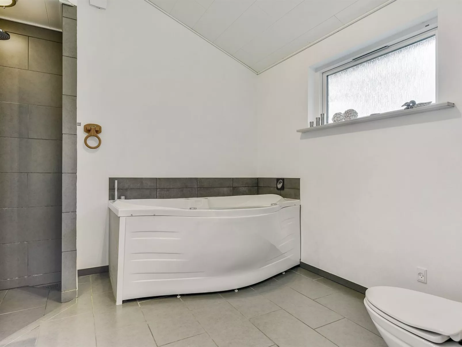 "Elfriede" - 400m to the fjord-Binnen