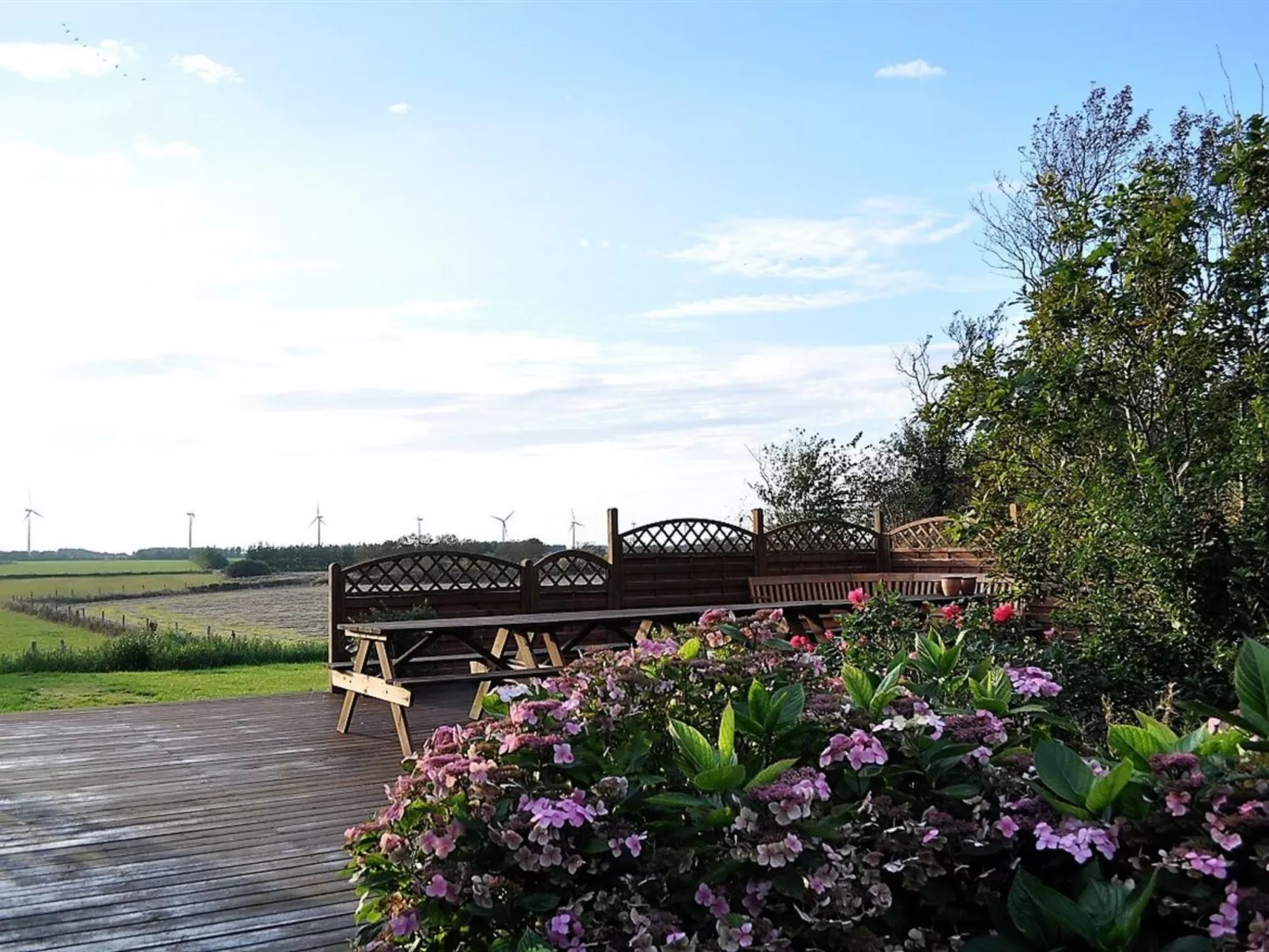 "Millie" - 3km to the fjord-Buiten