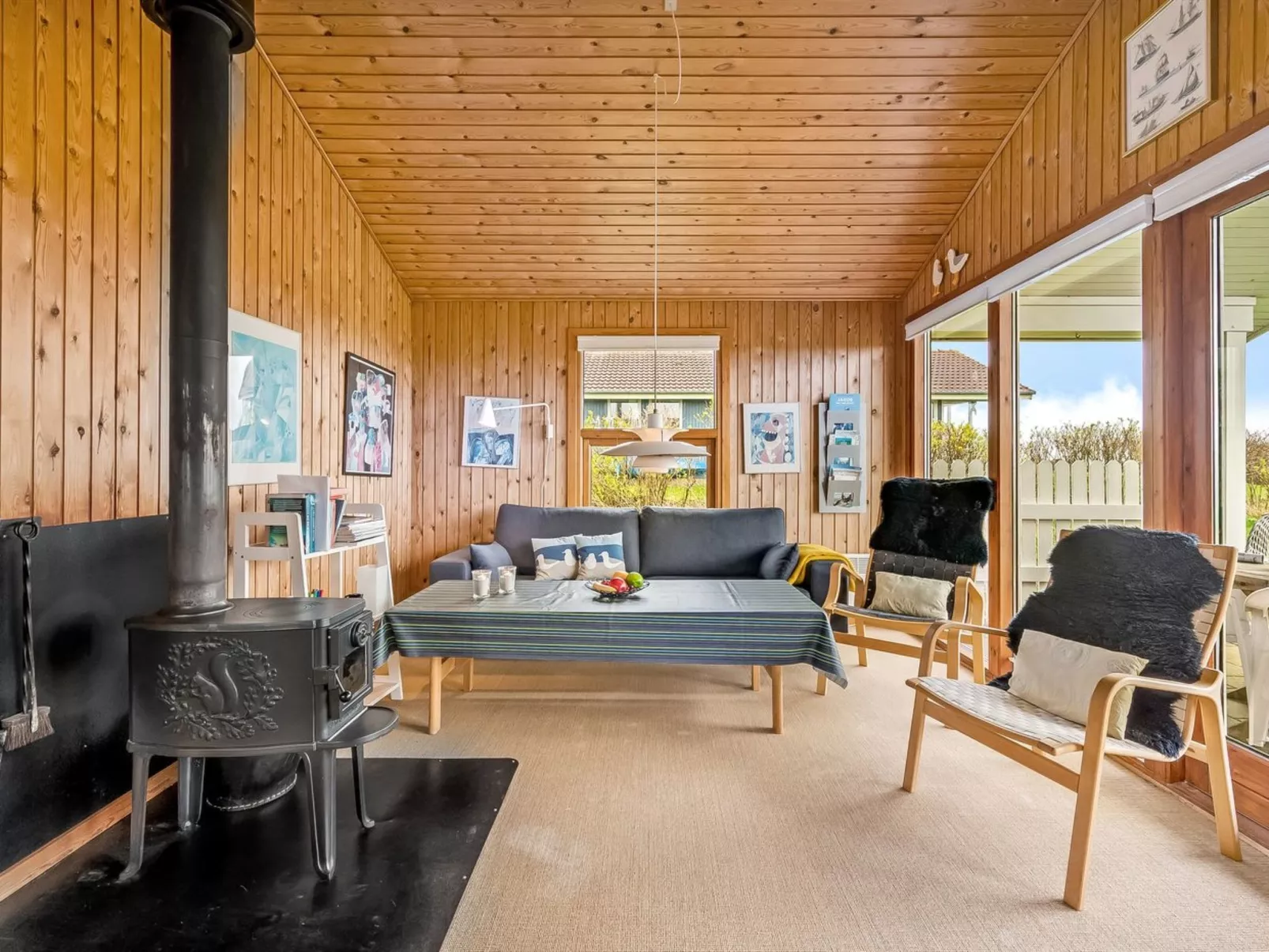 "Tanea" - 700m to the fjord-Binnen