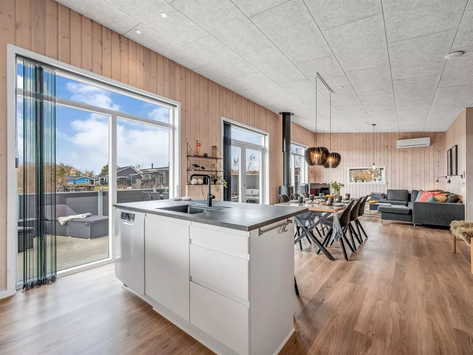 "Gela" - 1.3km to the fjord-Binnen