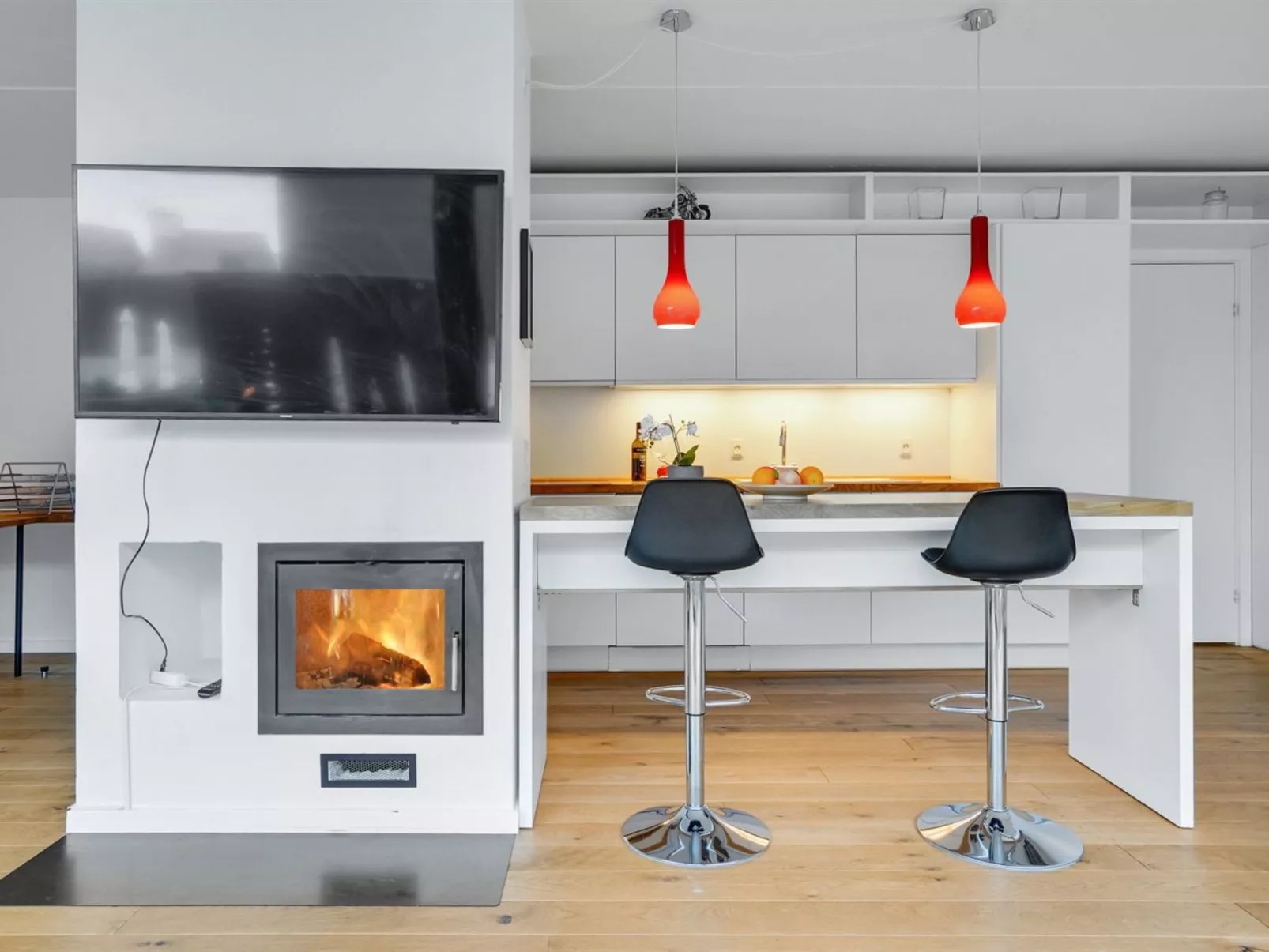 "Heigo" - 25m from the sea-Binnen