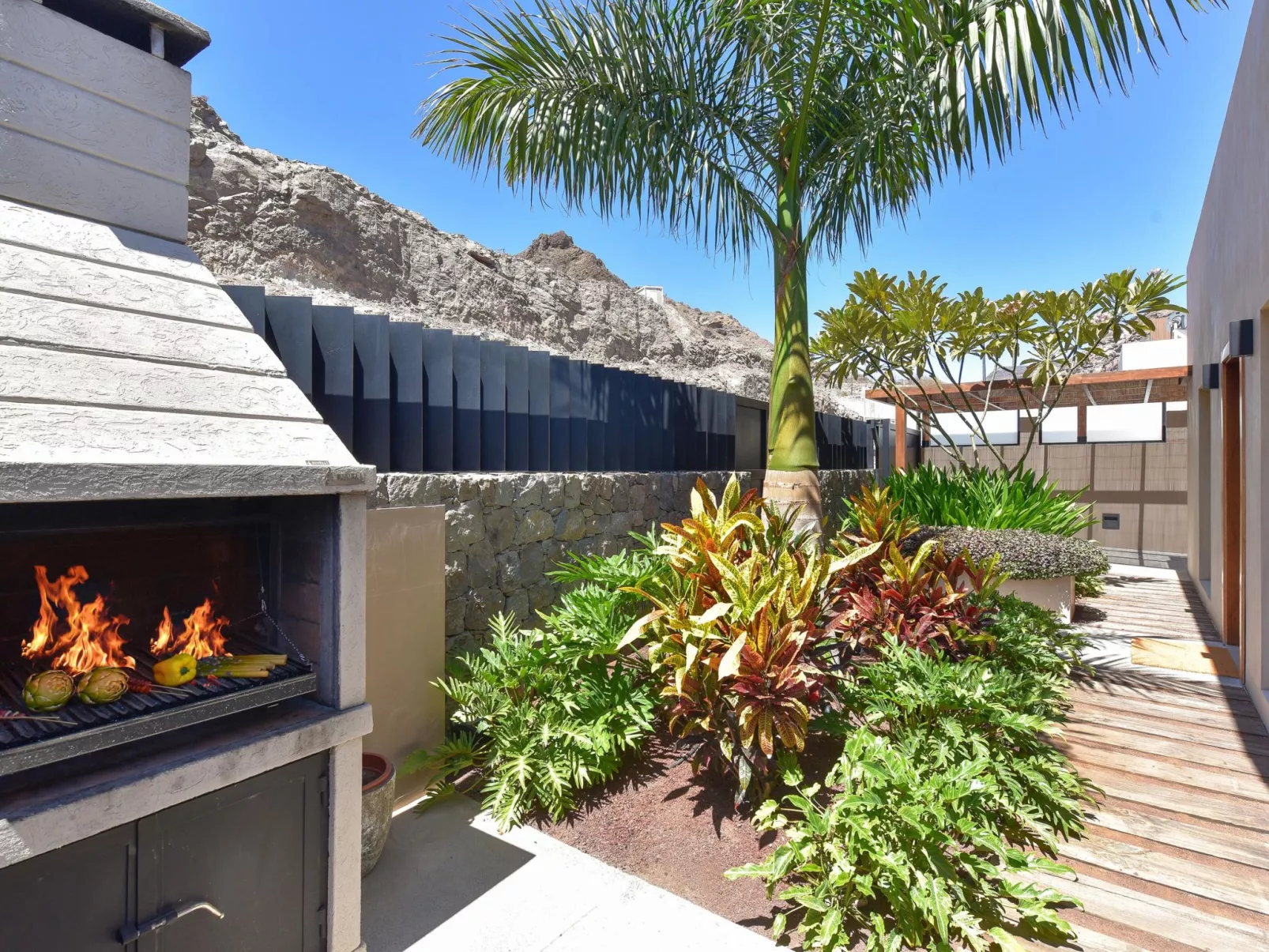 Almadies Tauro - Buiten