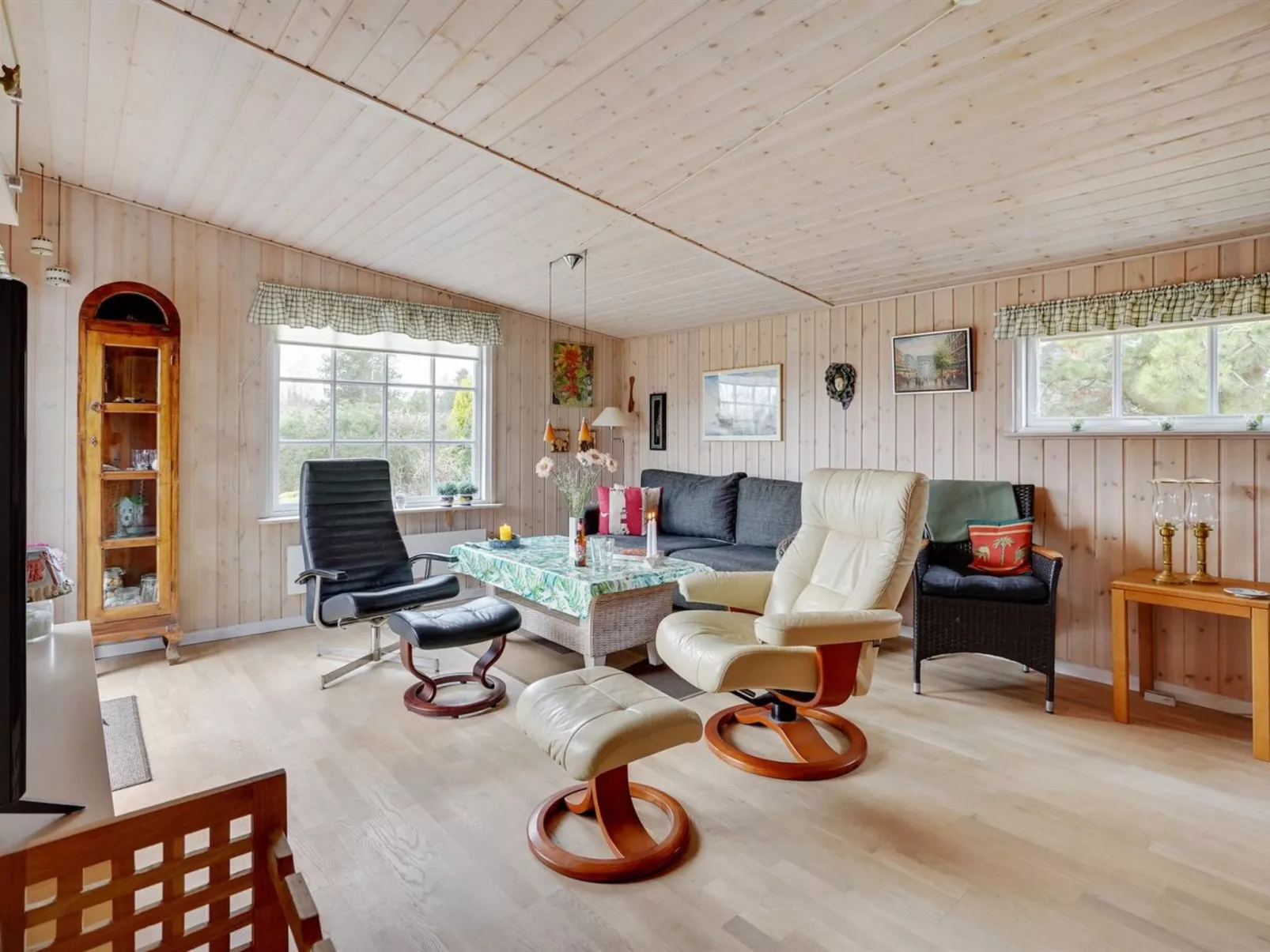 "Haidi" - 300m from the sea-Binnen