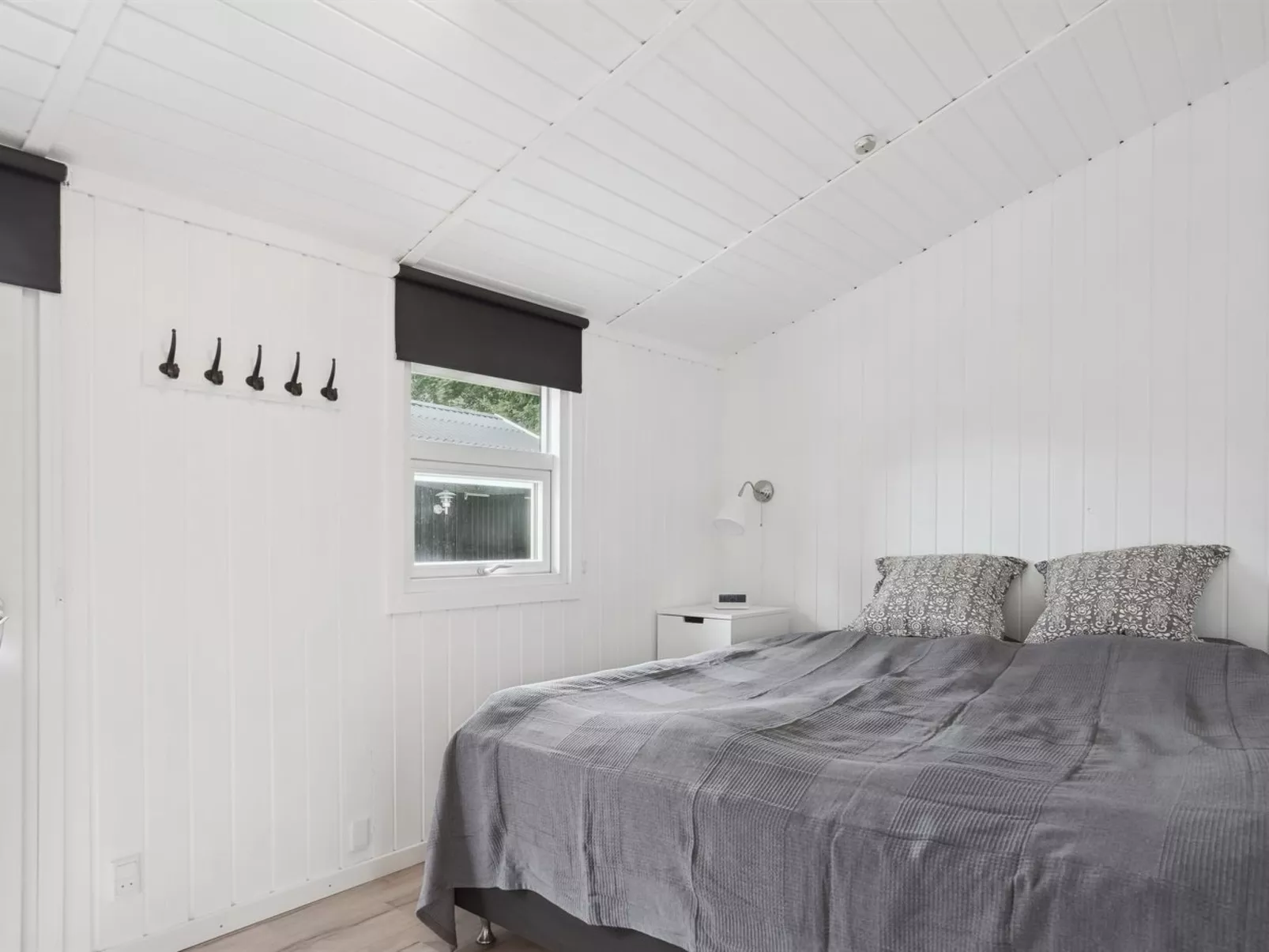 "Sylvi" - 750m from the sea-Binnen