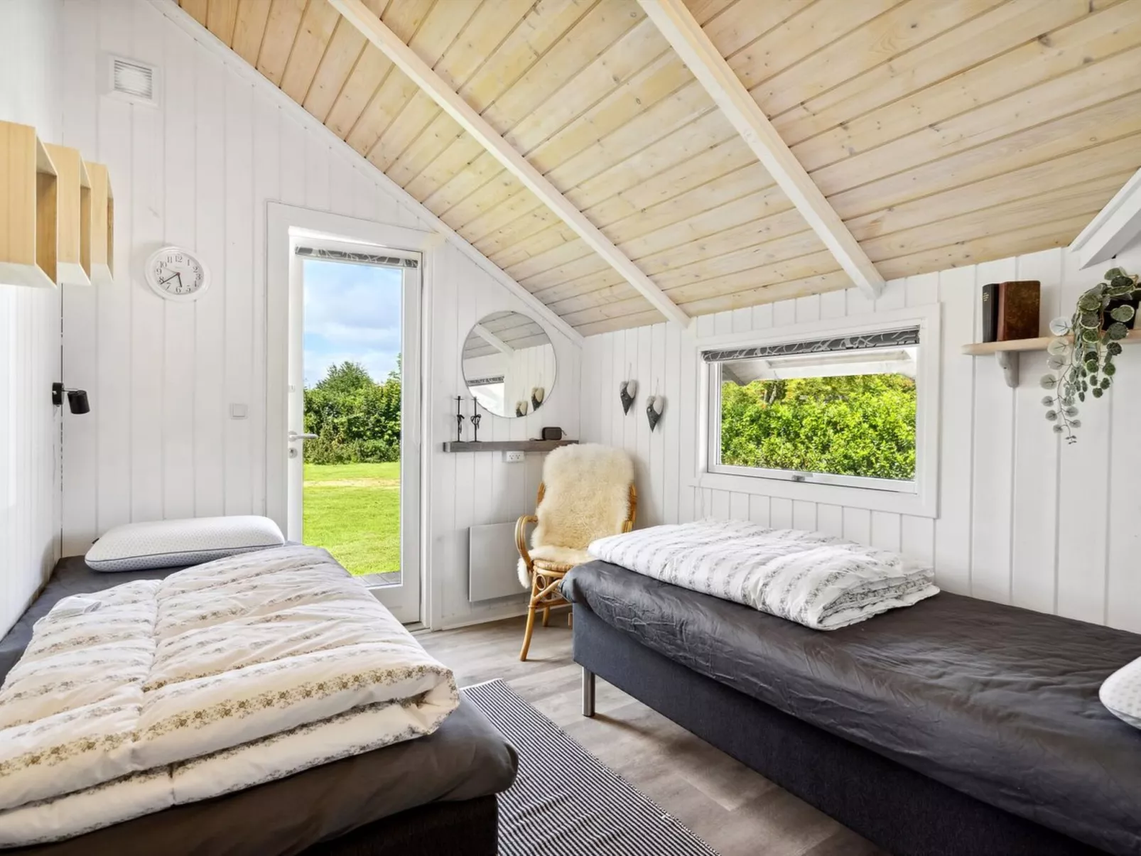 "Aarne" - 300m from the sea-Binnen