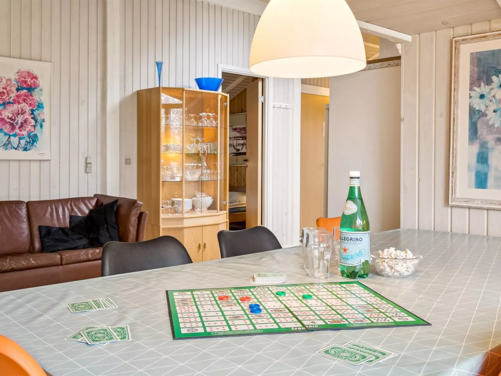 "Alrun" - 150m from the sea-Binnen