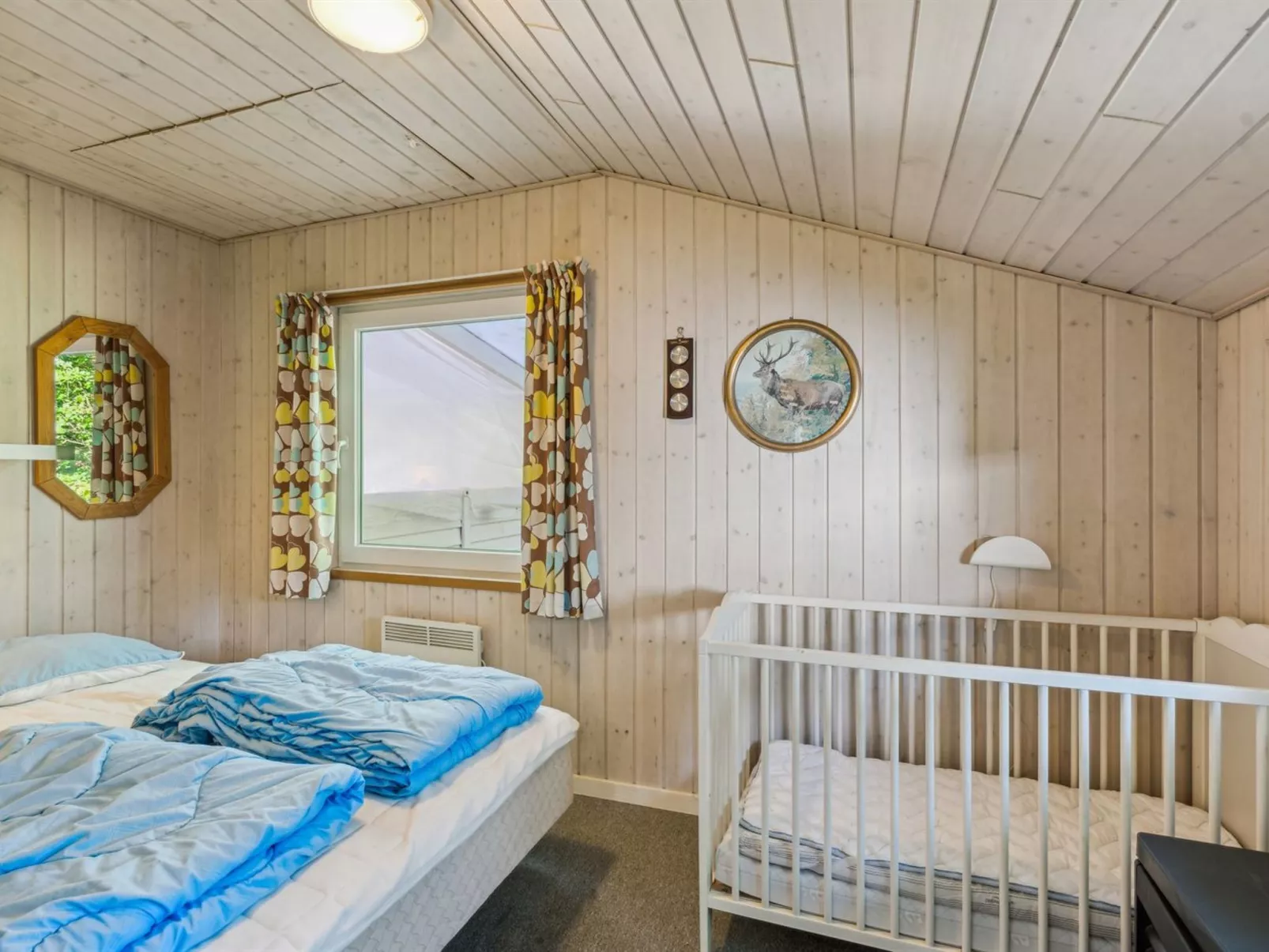 "Viljo" - 30km from the sea-Binnen