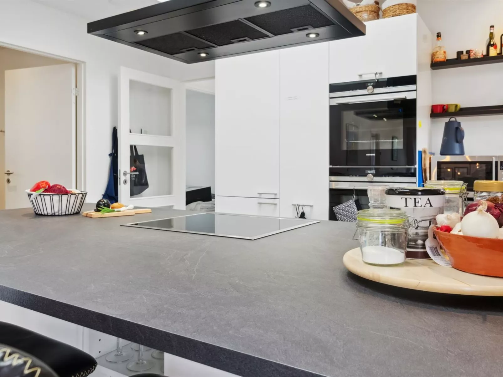 "Helmi" - 1km from the sea-Binnen