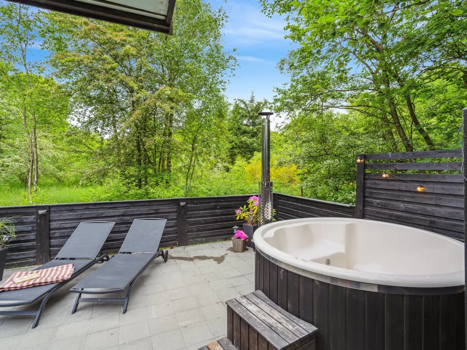 "Nyalle" - 30km from the sea-Binnen