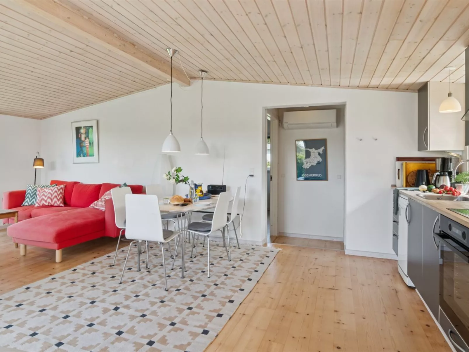 "Bassi" - 650m from the sea-Binnen