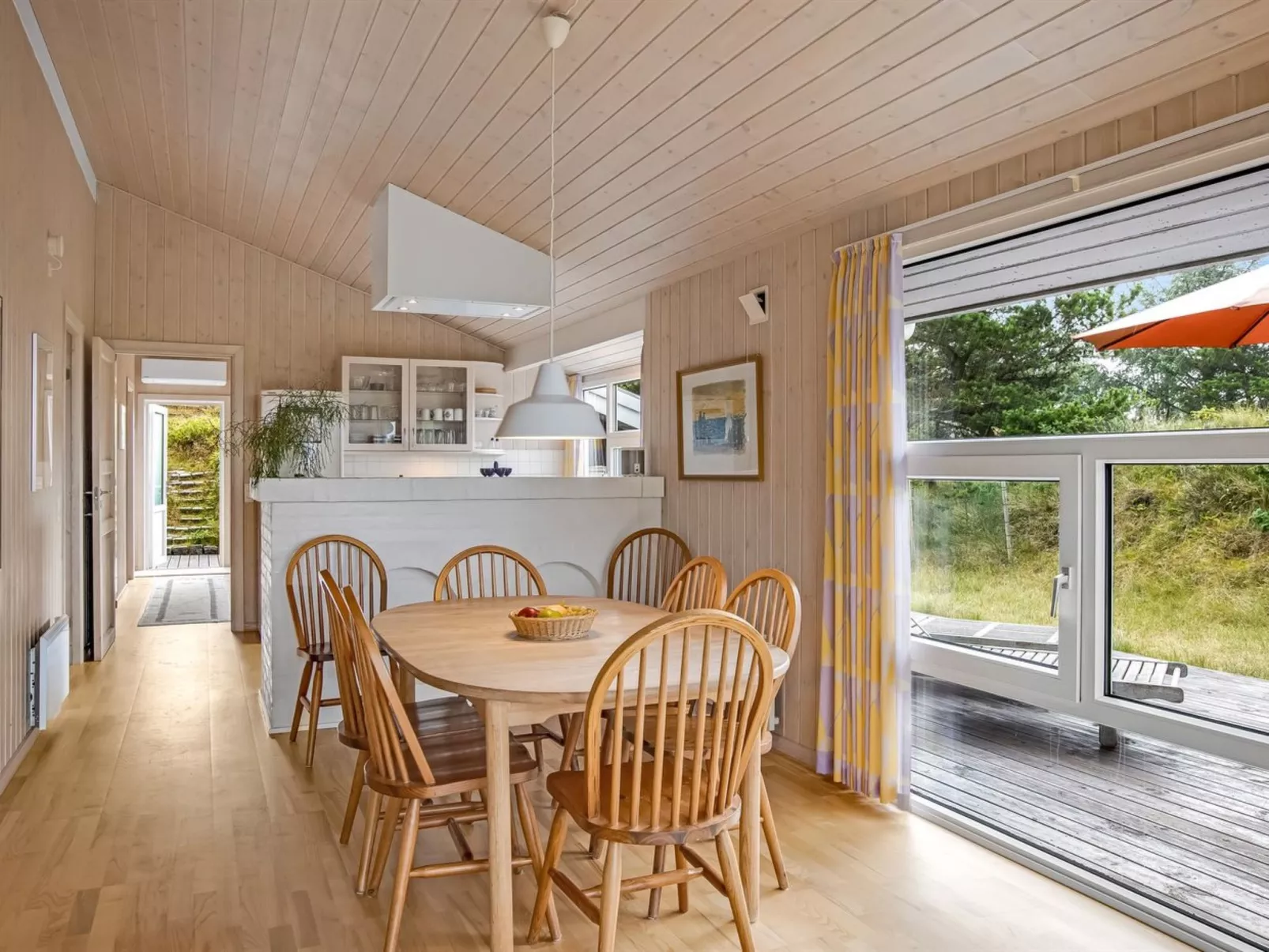 "Tineke" - 800m from the sea-Binnen