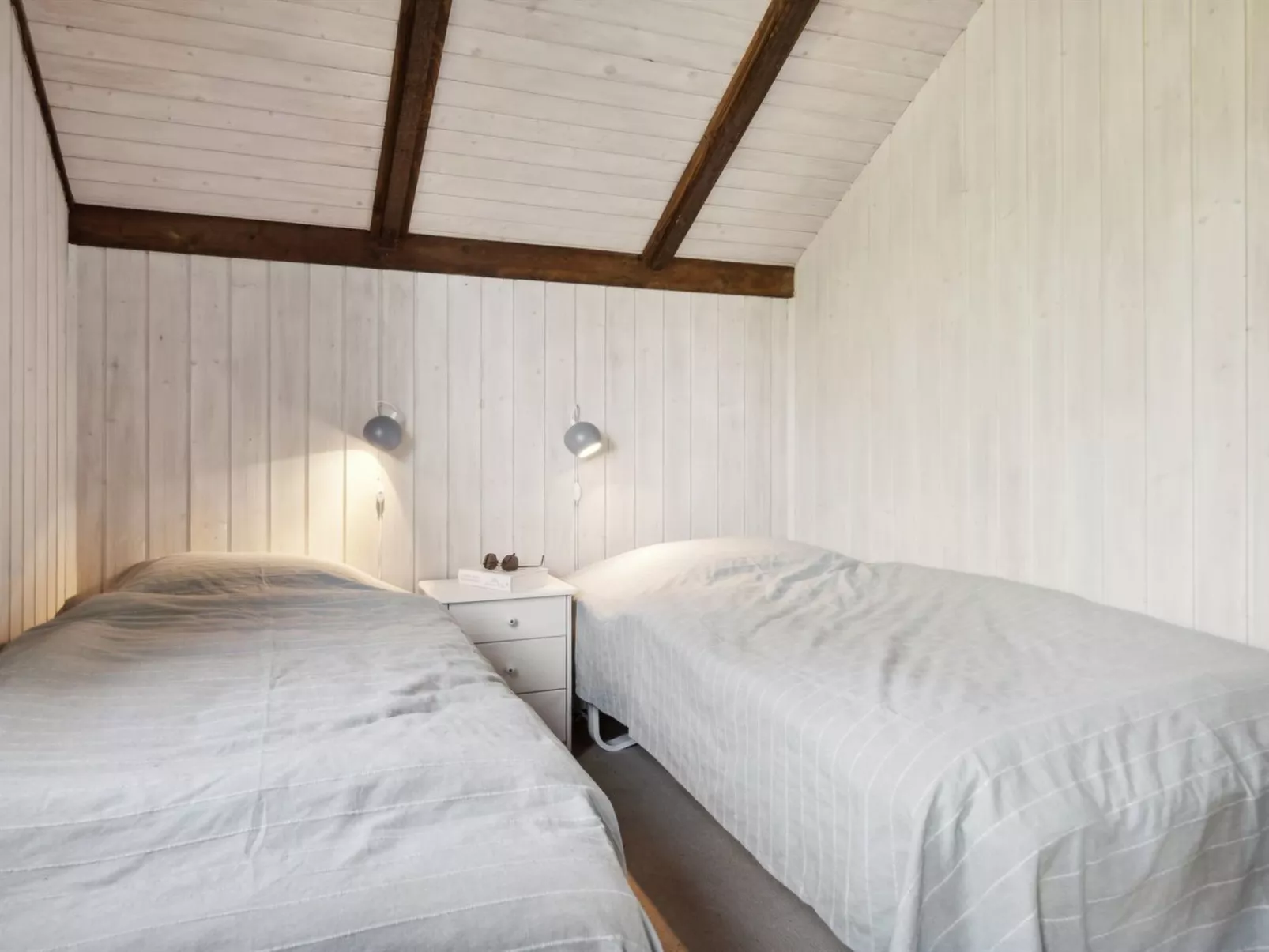 "Irlin" - 600m from the sea-Binnen